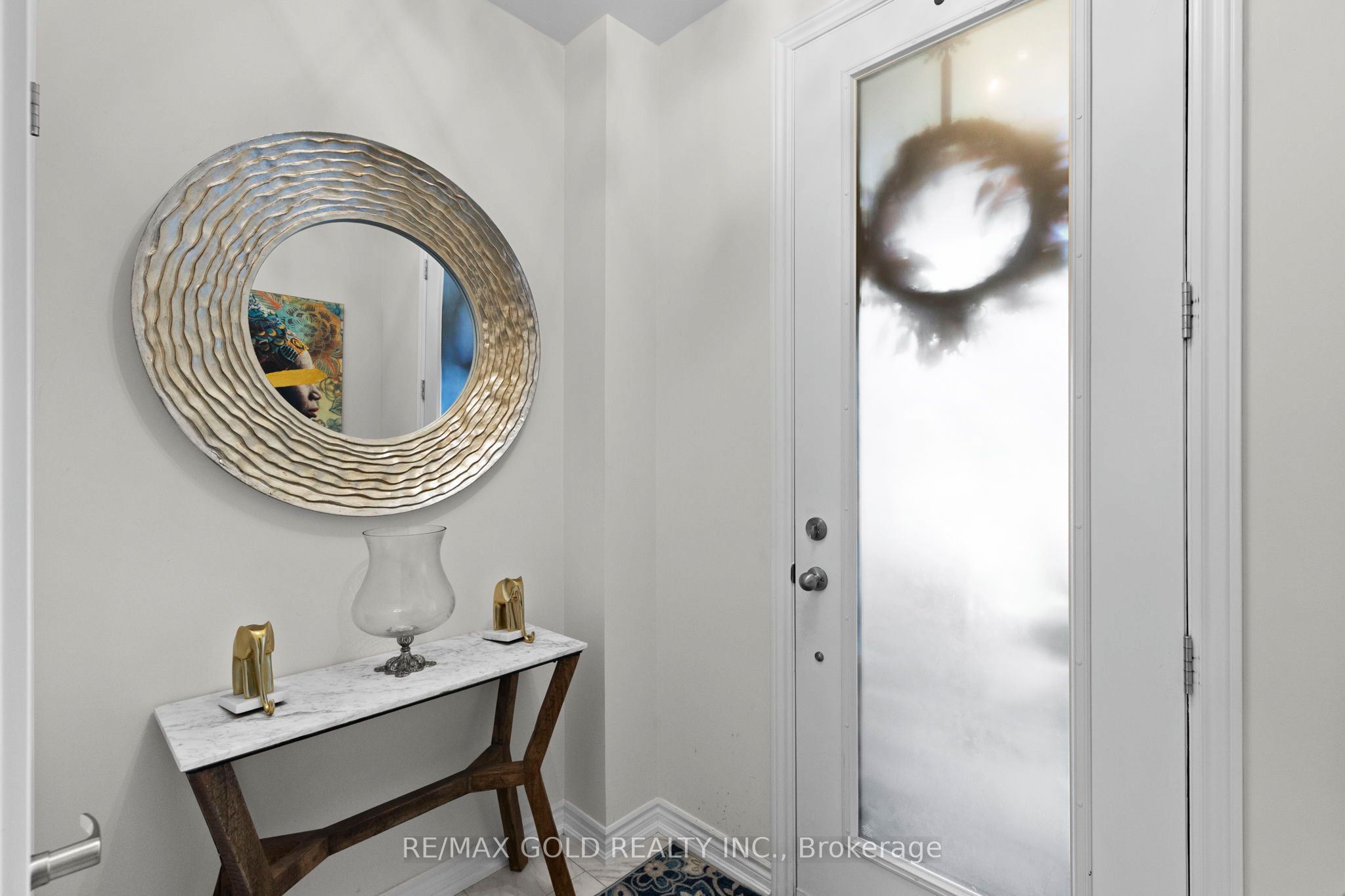 54 Eberhardt Drive Property Photo 6