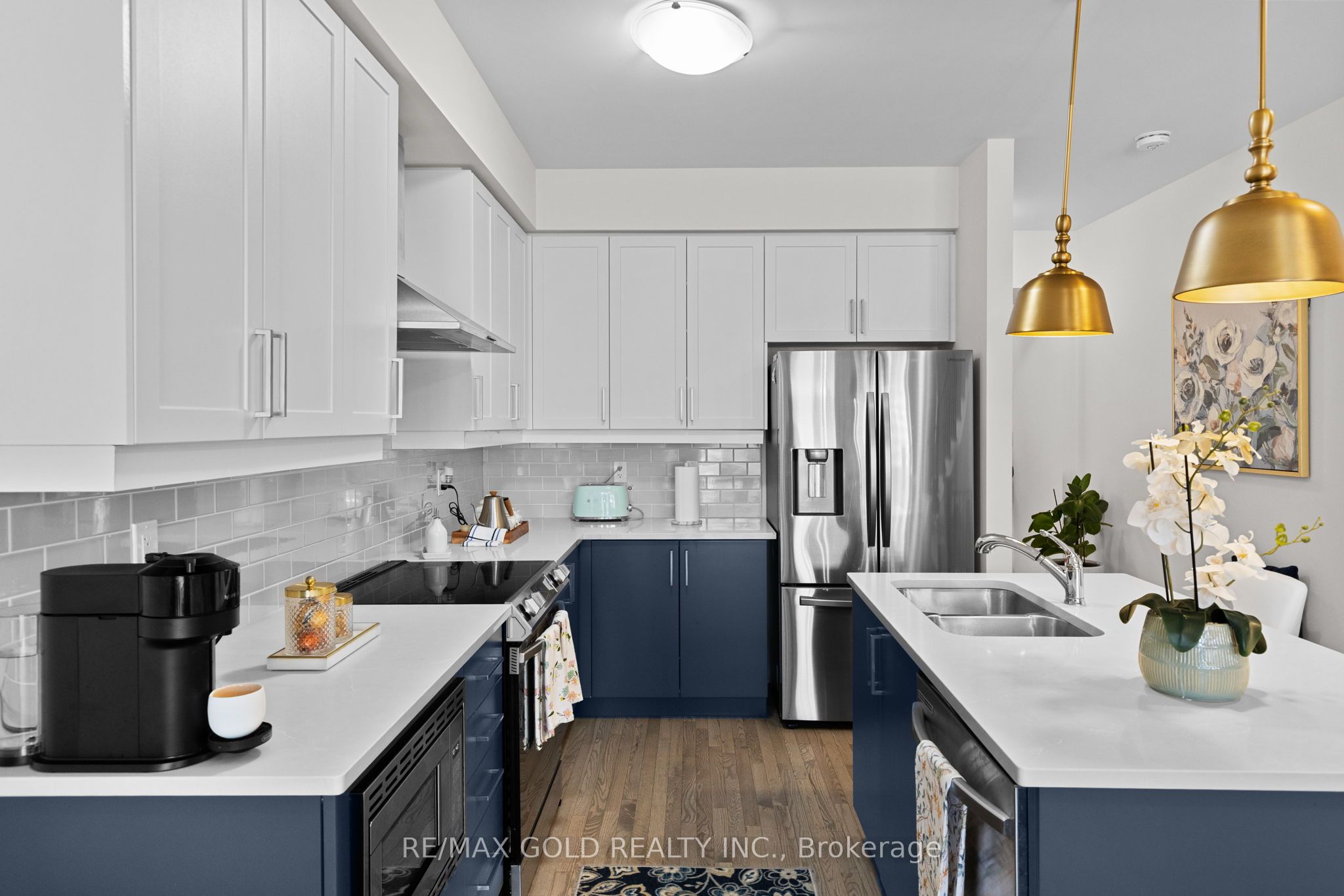 54 Eberhardt Drive Property Photo 14