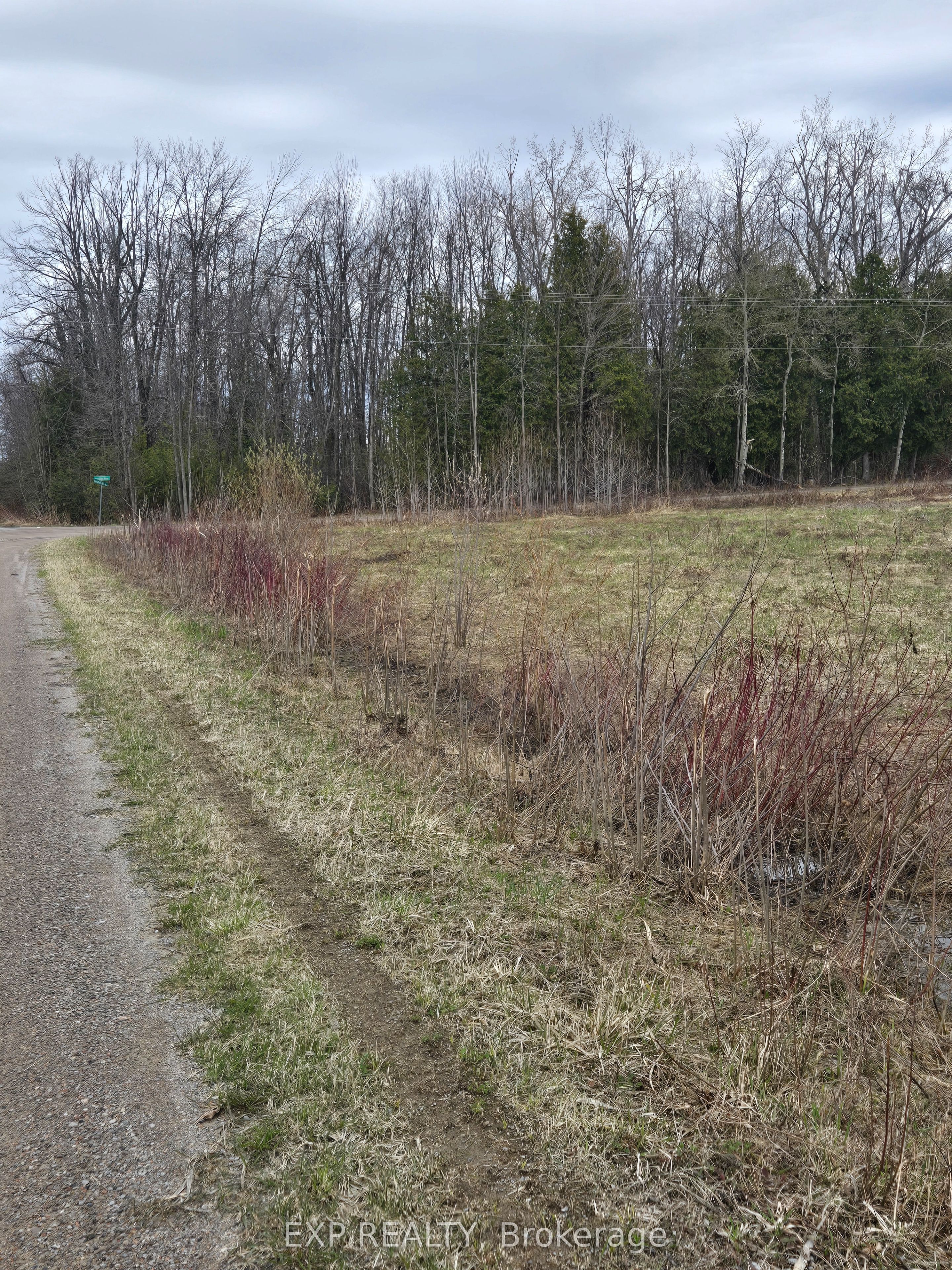 5496 Fairvalley Road Property Photo 4