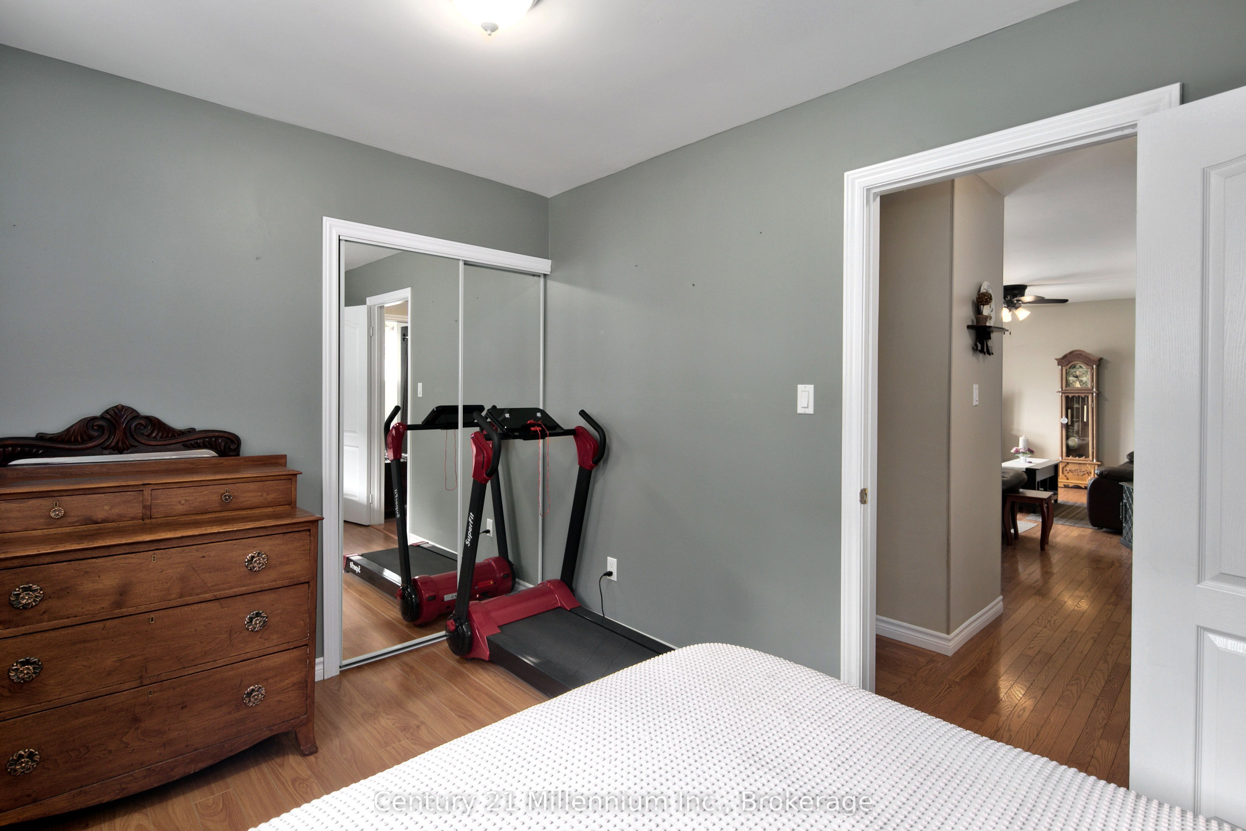 67 East Street E Property Photo 26