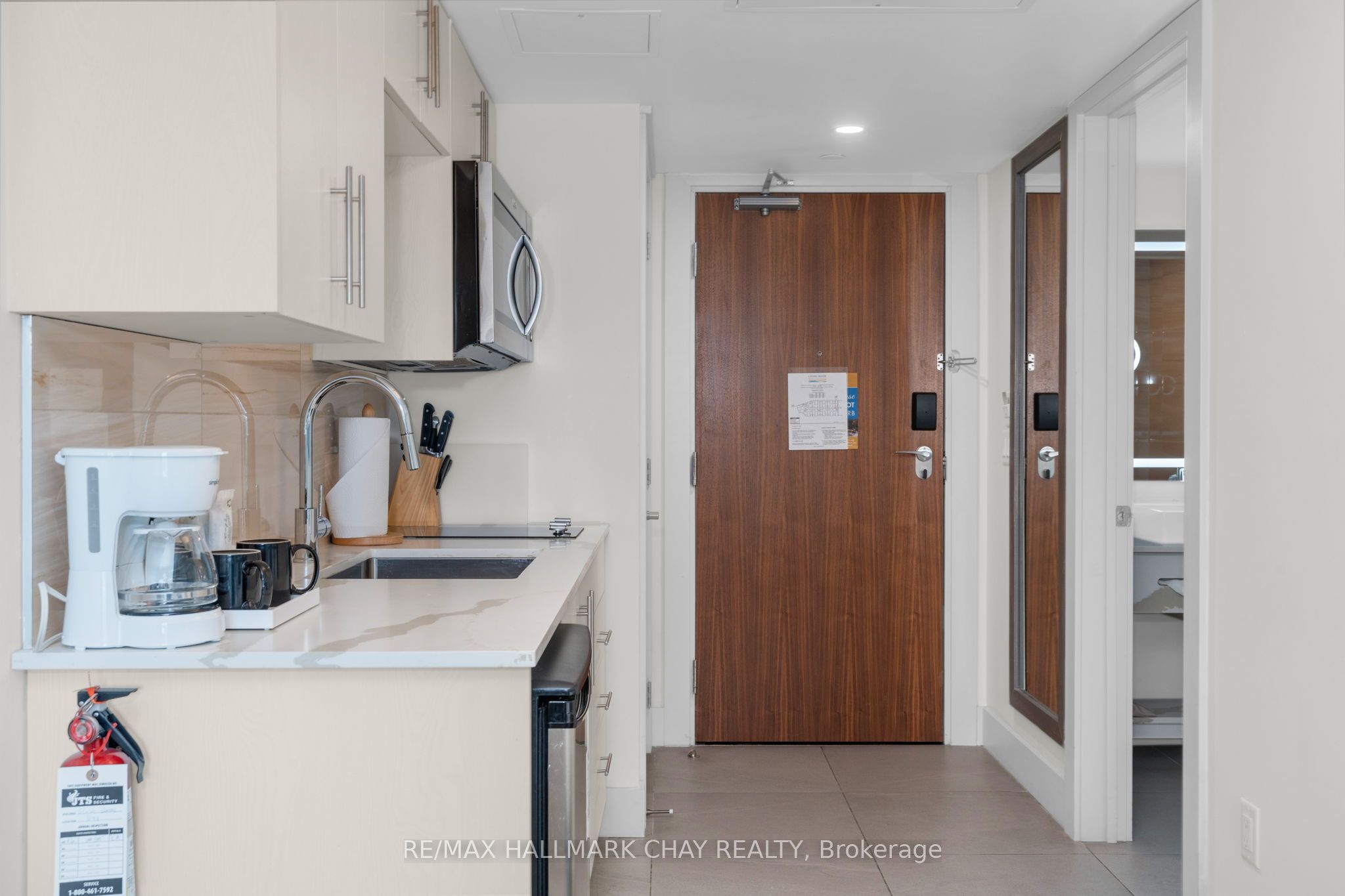 9 Harbour Street E 6411/6413 Property Photo 26