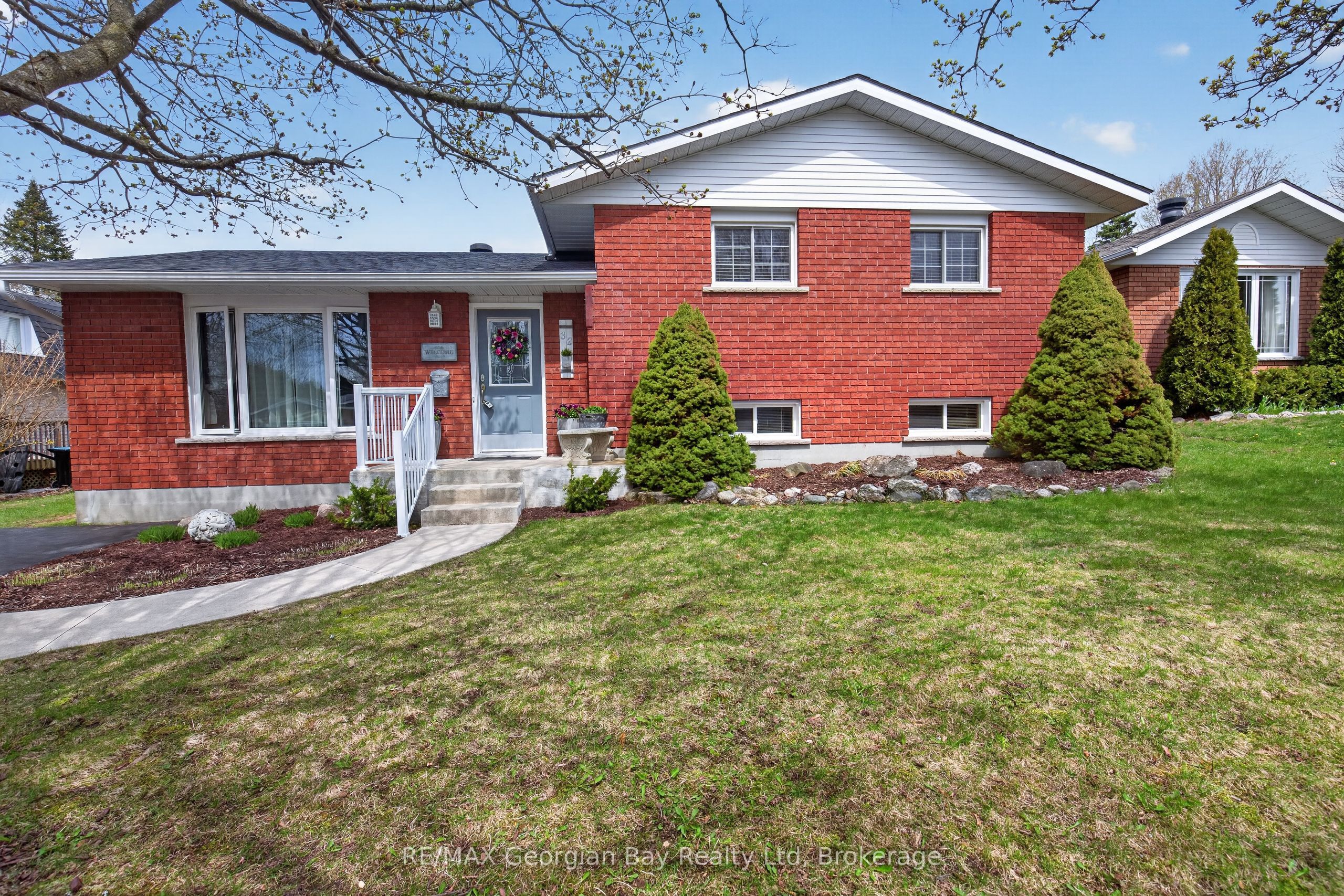 32 Bonaventure Place Property Photo 1