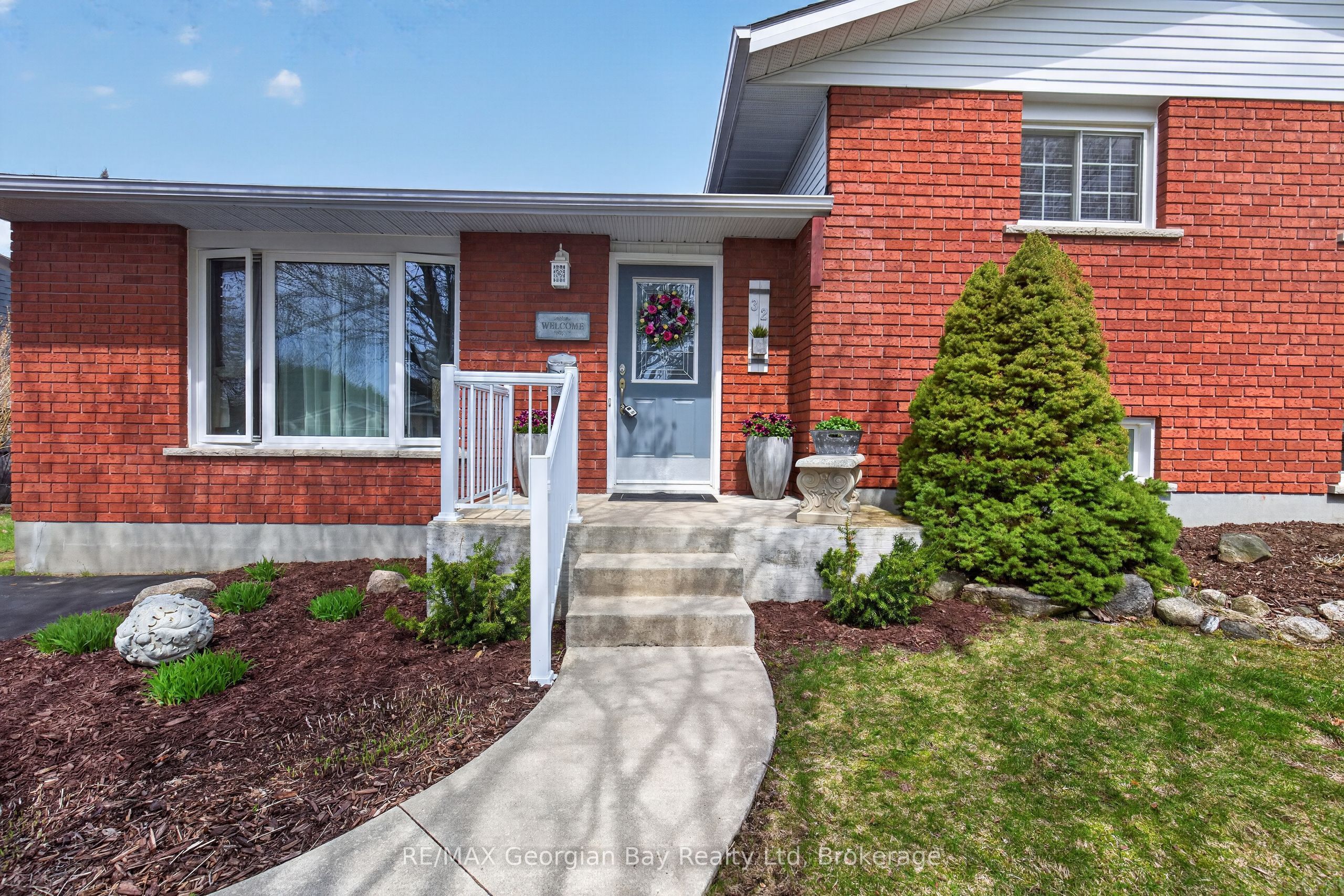 32 Bonaventure Place Property Photo 3