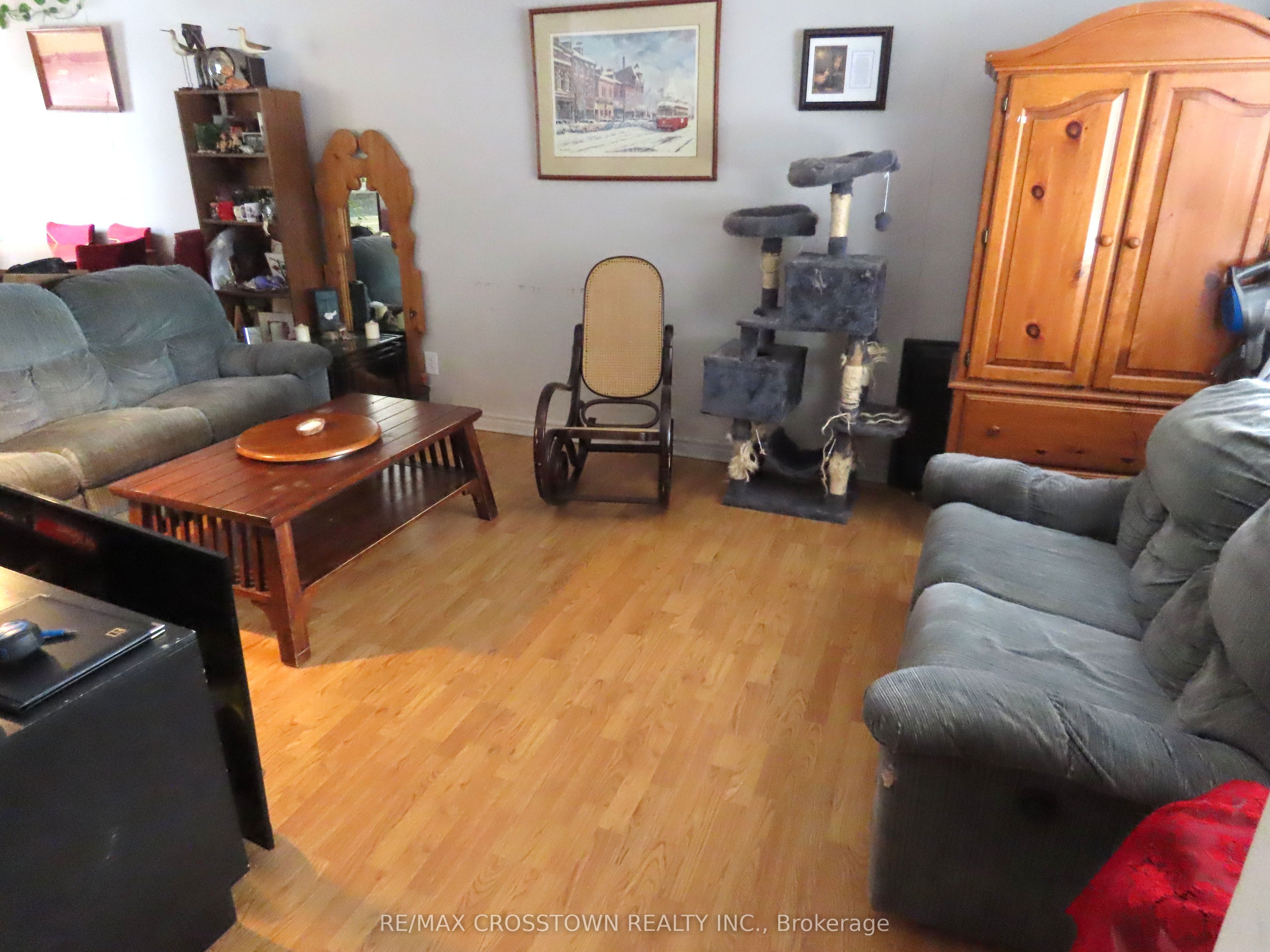 4716 Penetanguishene Road Property Photo 25