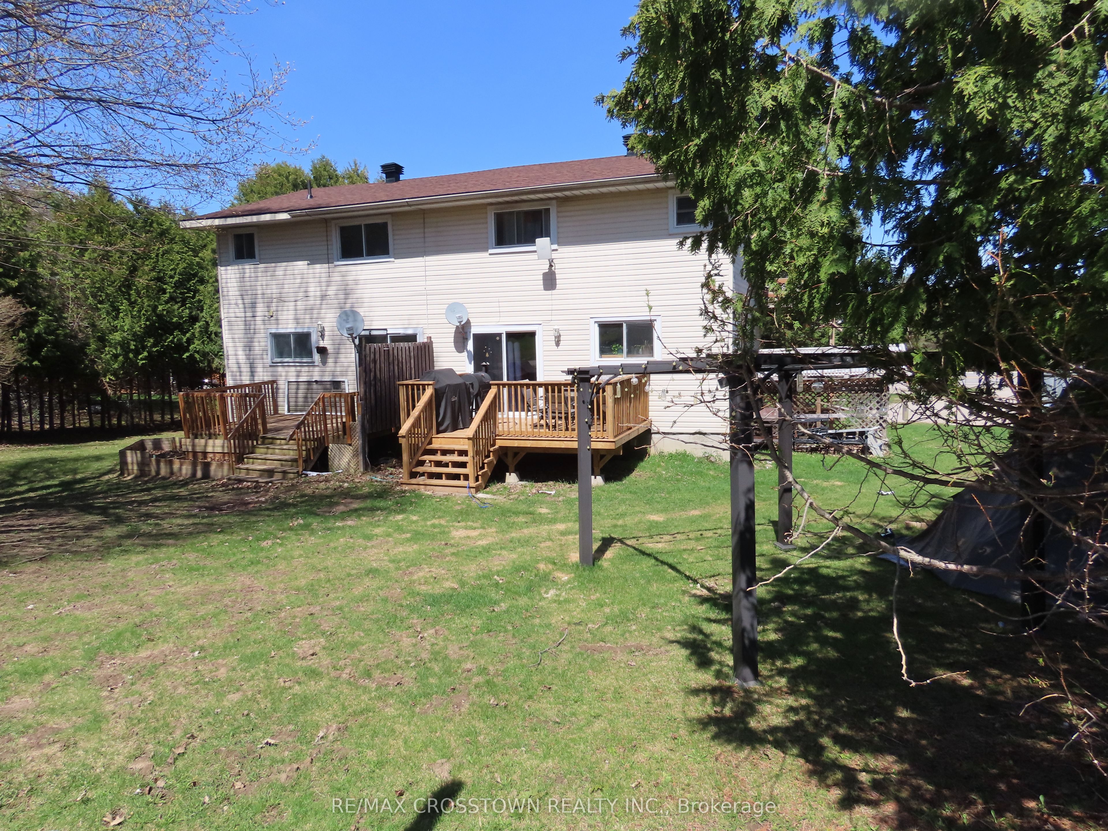 4716 Penetanguishene Road Property Photo 33