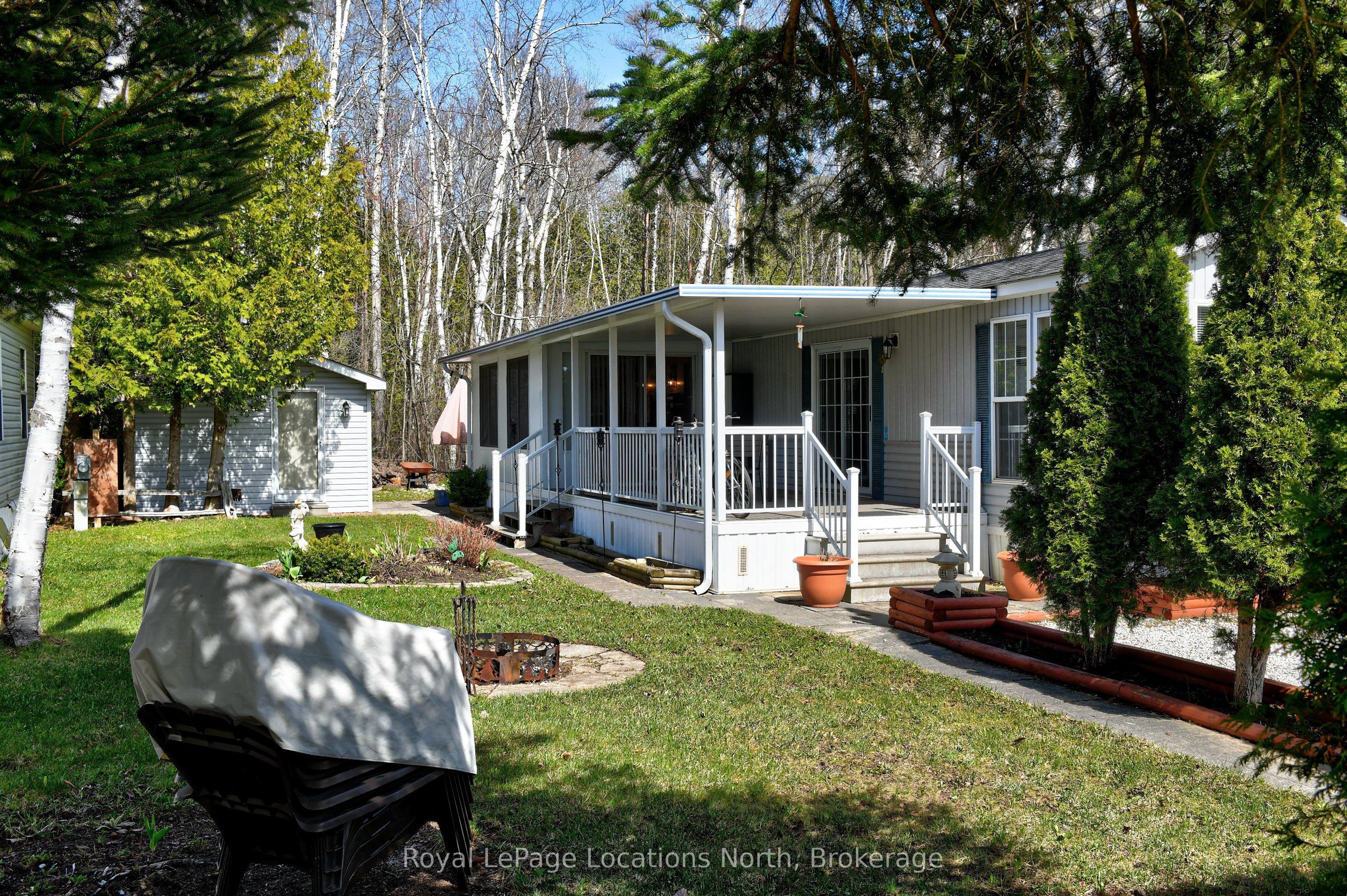 2 Wasaga Pines Lane E Property Photo 1