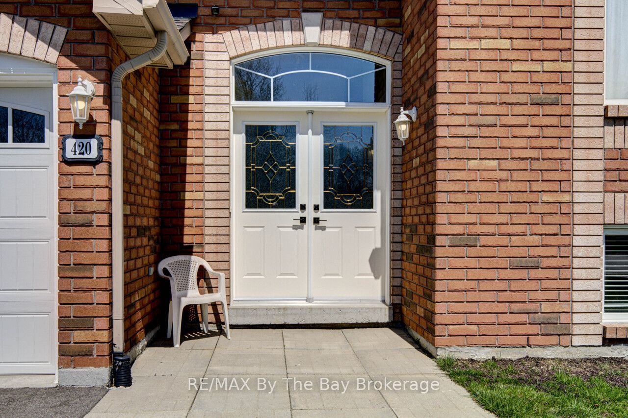 420 Ramblewood Drive Property Photo 3