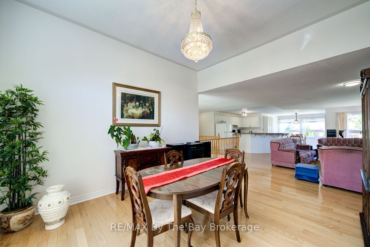 420 Ramblewood Drive Property Photo 6