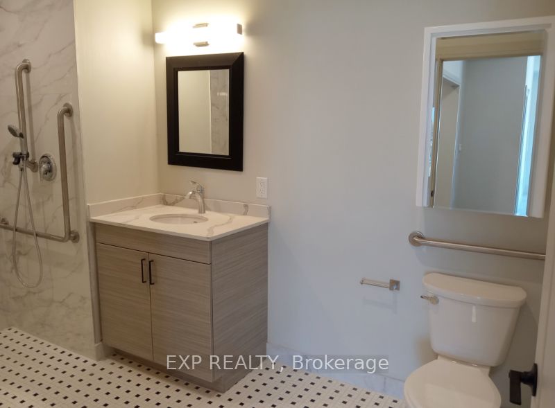 75 Barrie Road 313 Property Photo 11