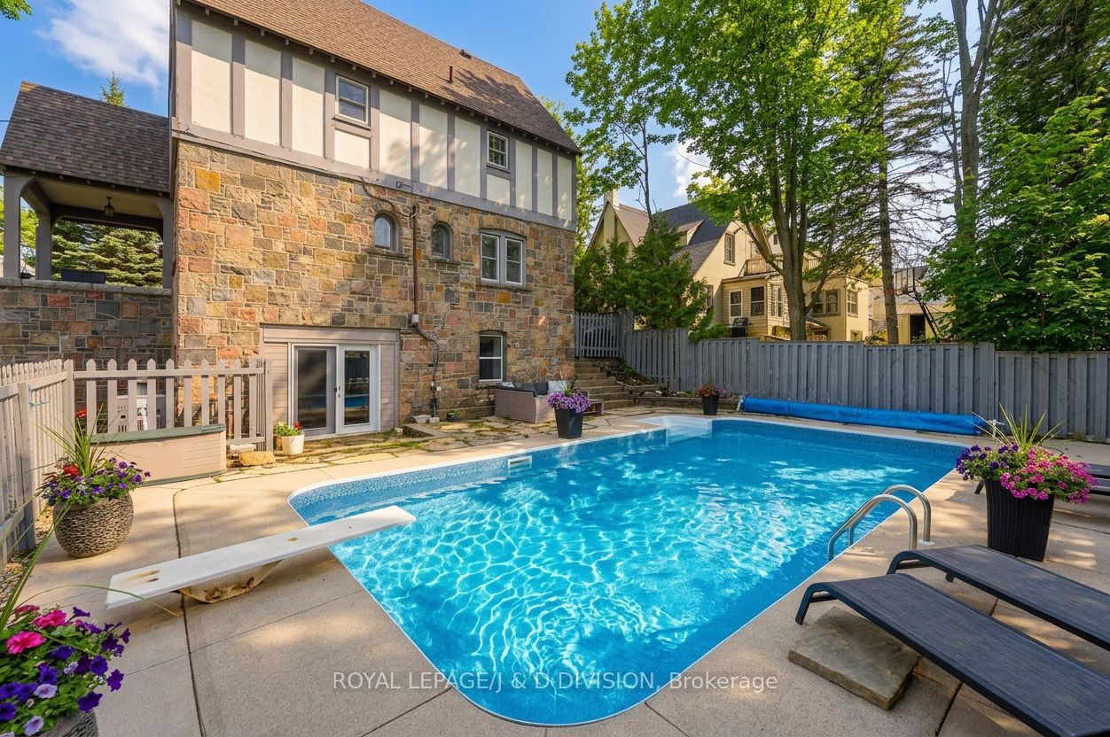 44 Tecumseth Street Property Photo 10