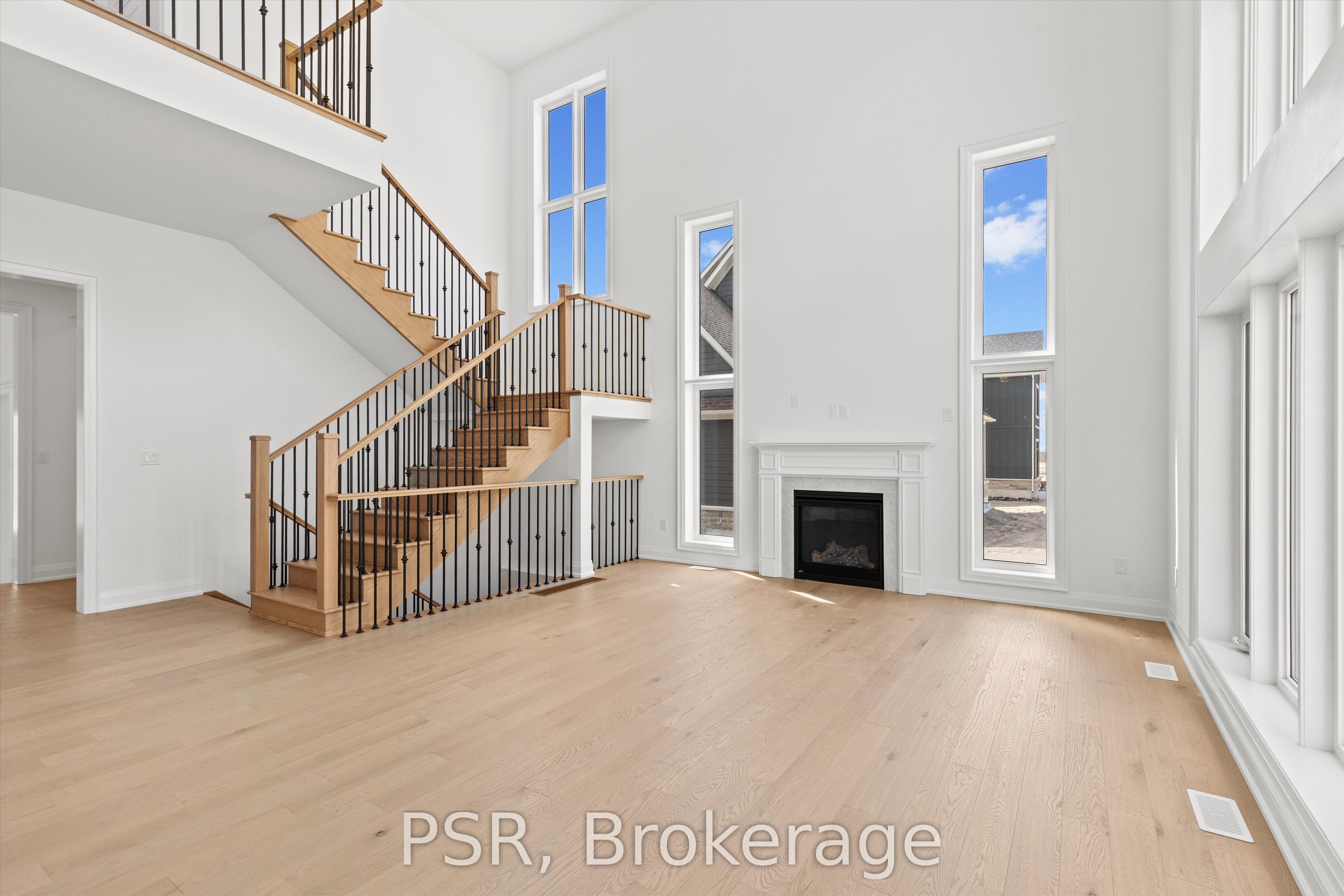 26 Pearsall Place Property Photo 13