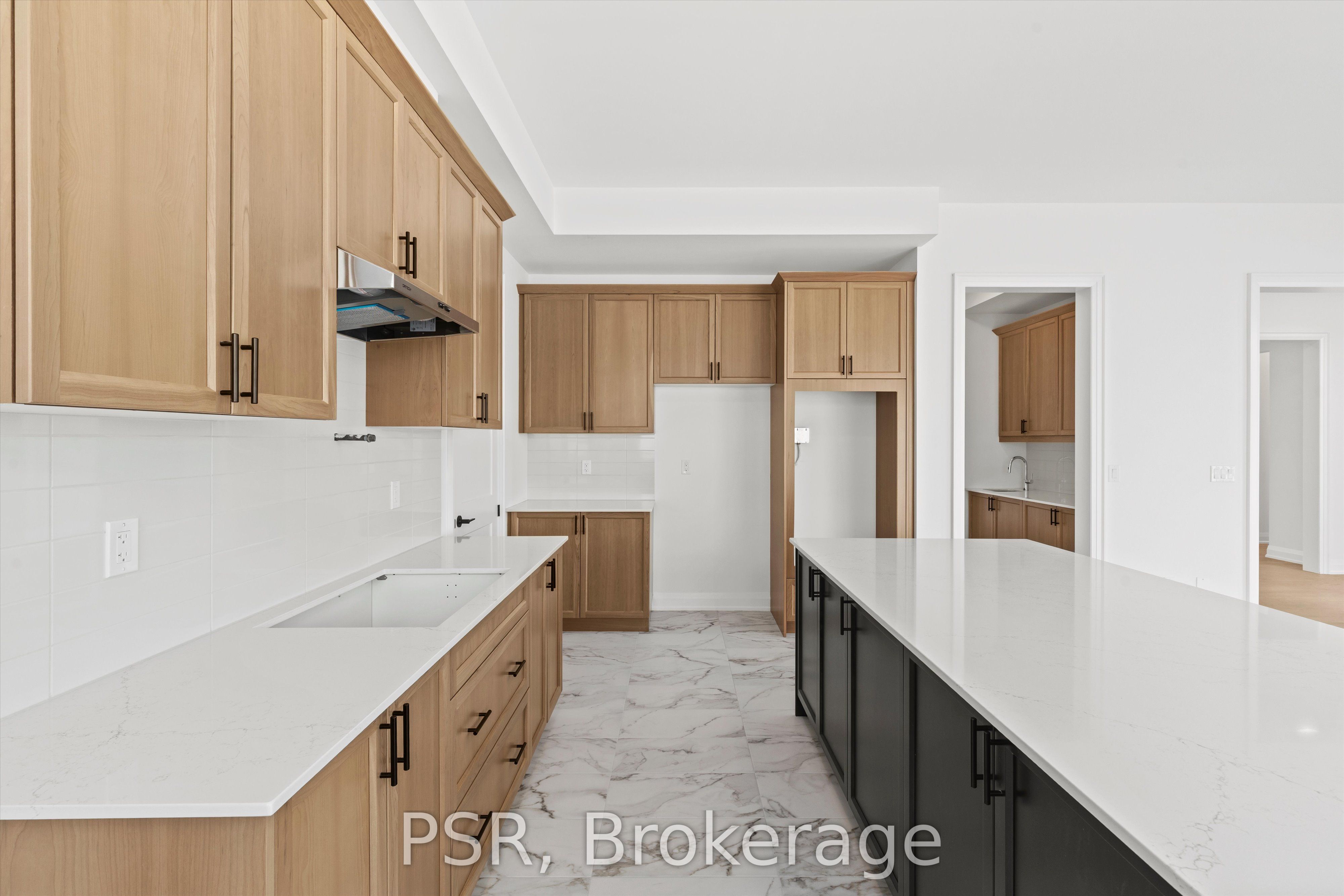 26 Pearsall Place Property Photo 15