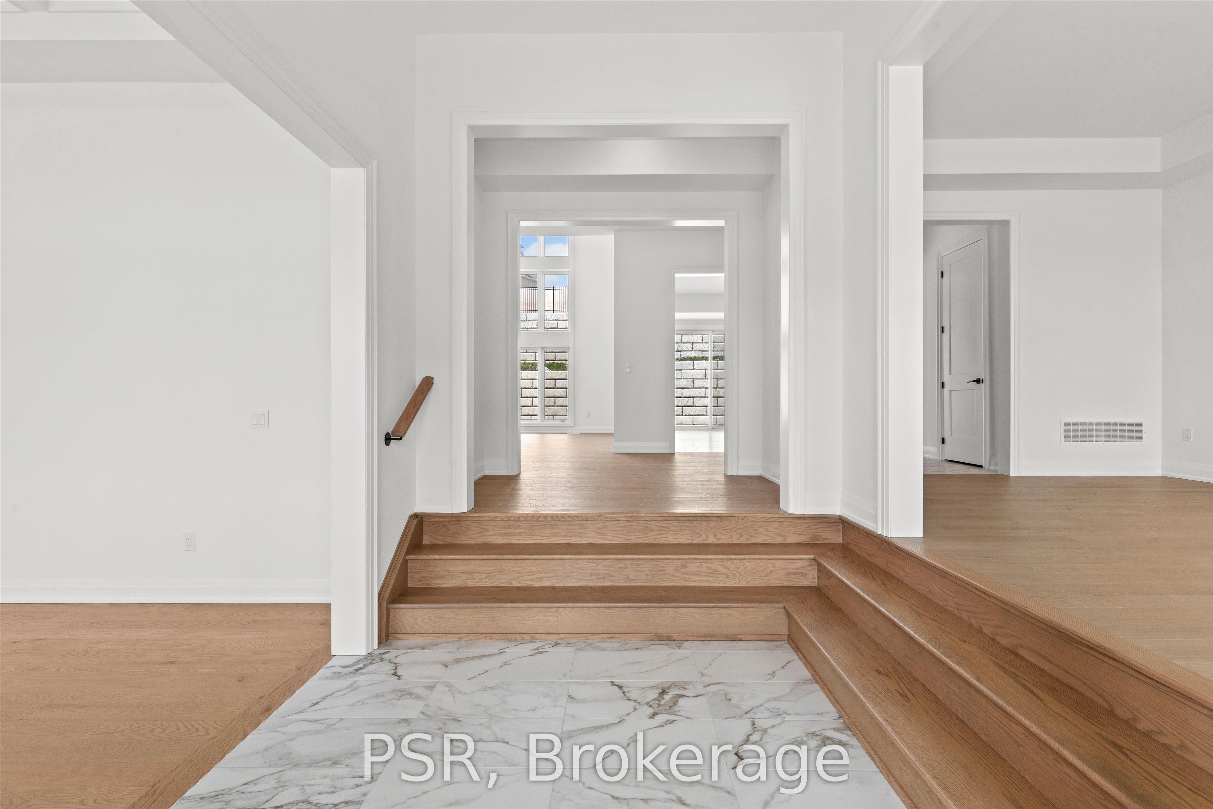 26 Pearsall Place Property Photo 18