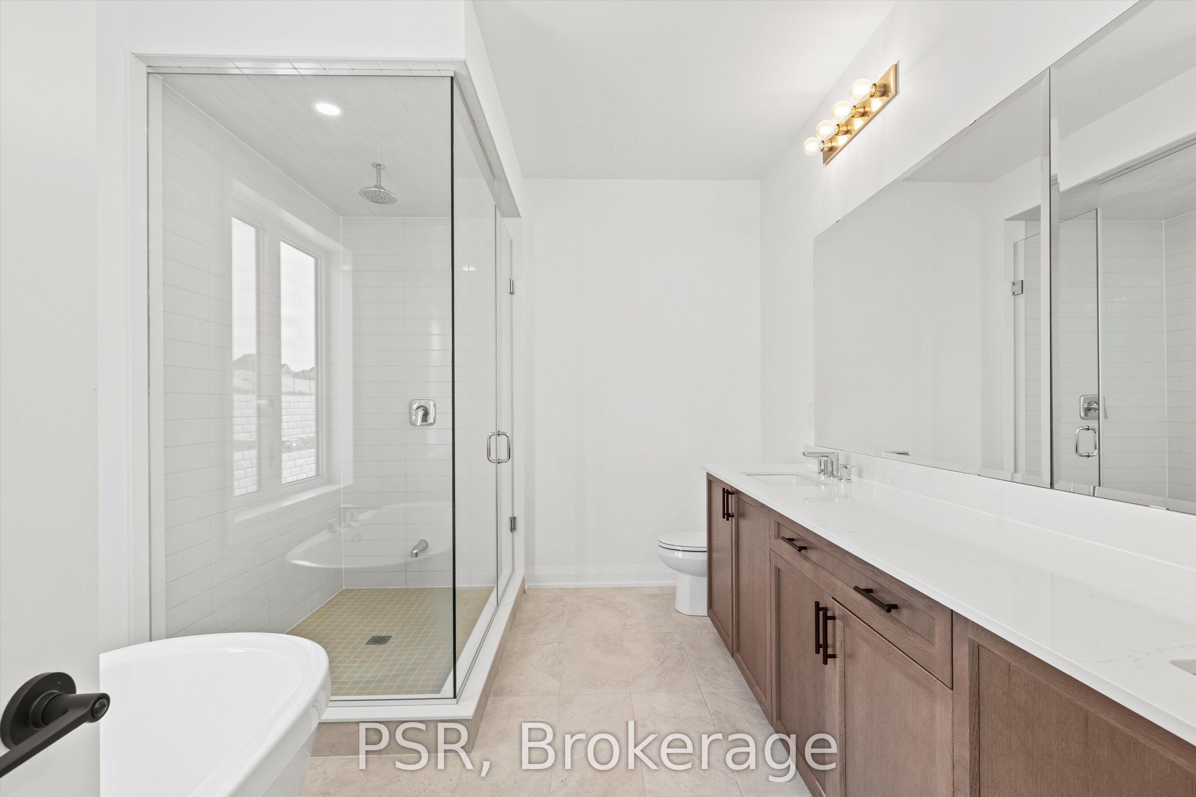 26 Pearsall Place Property Photo 26