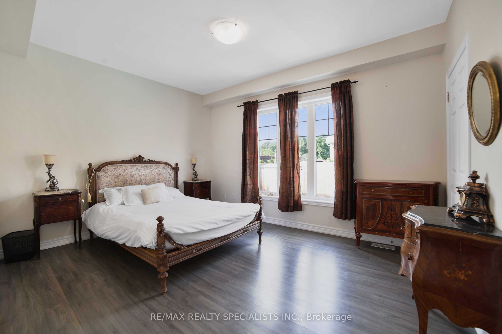 61 Riverwalk Place Property Photo 19