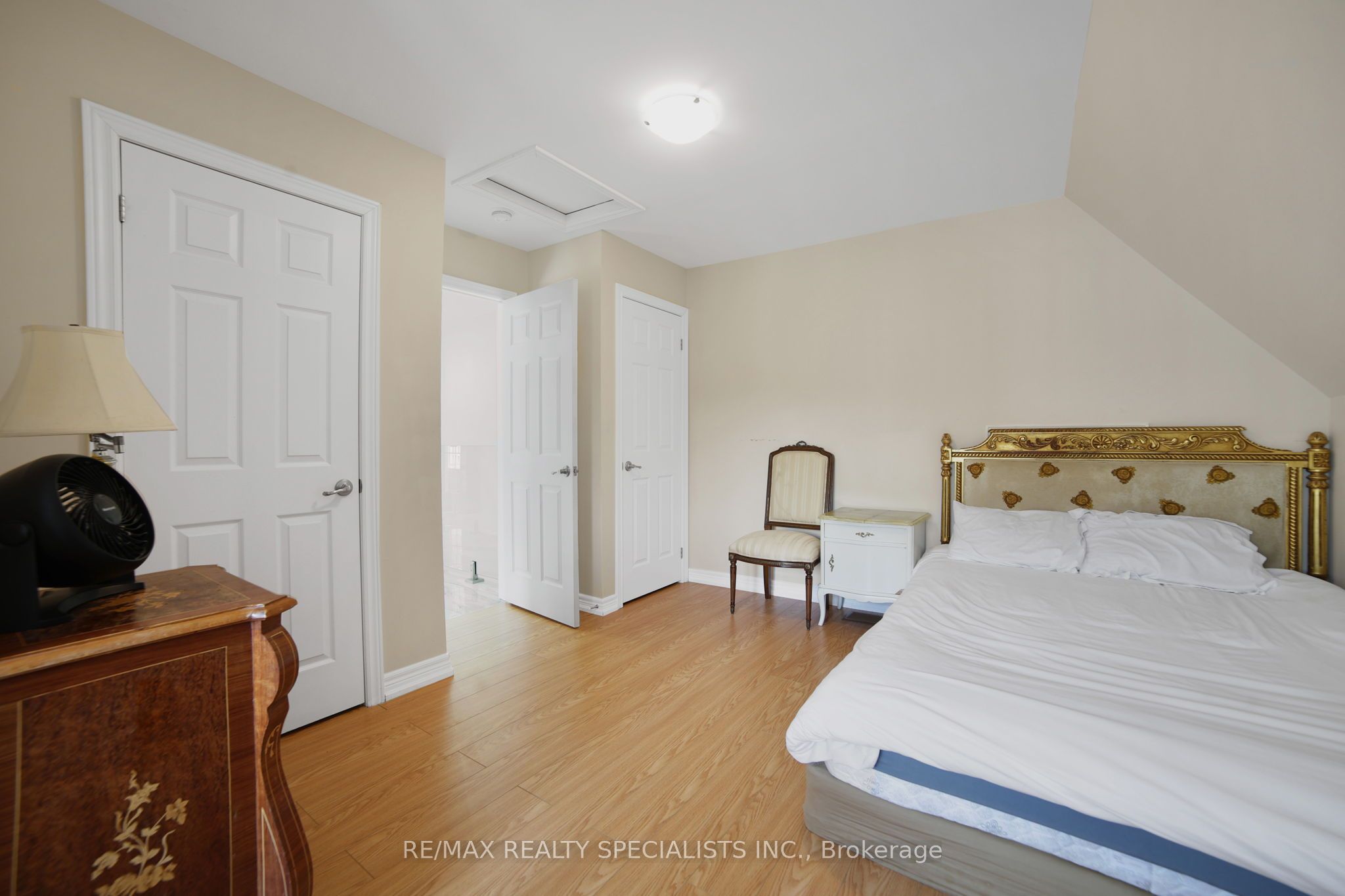 61 Riverwalk Place Property Photo 26