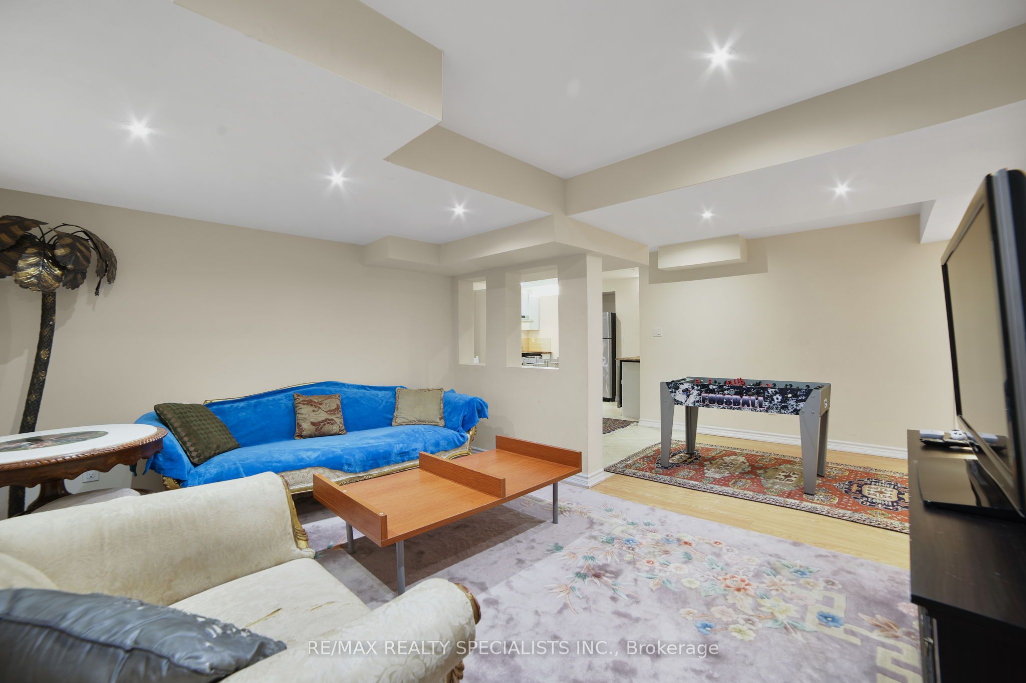 61 Riverwalk Place Property Photo 33