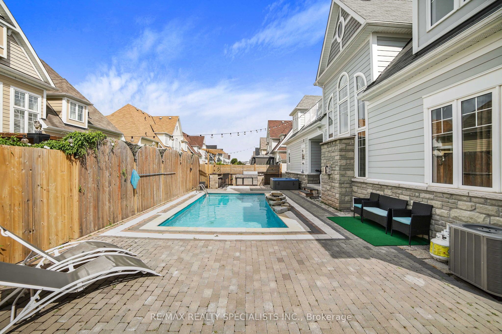 61 Riverwalk Place Property Photo 39