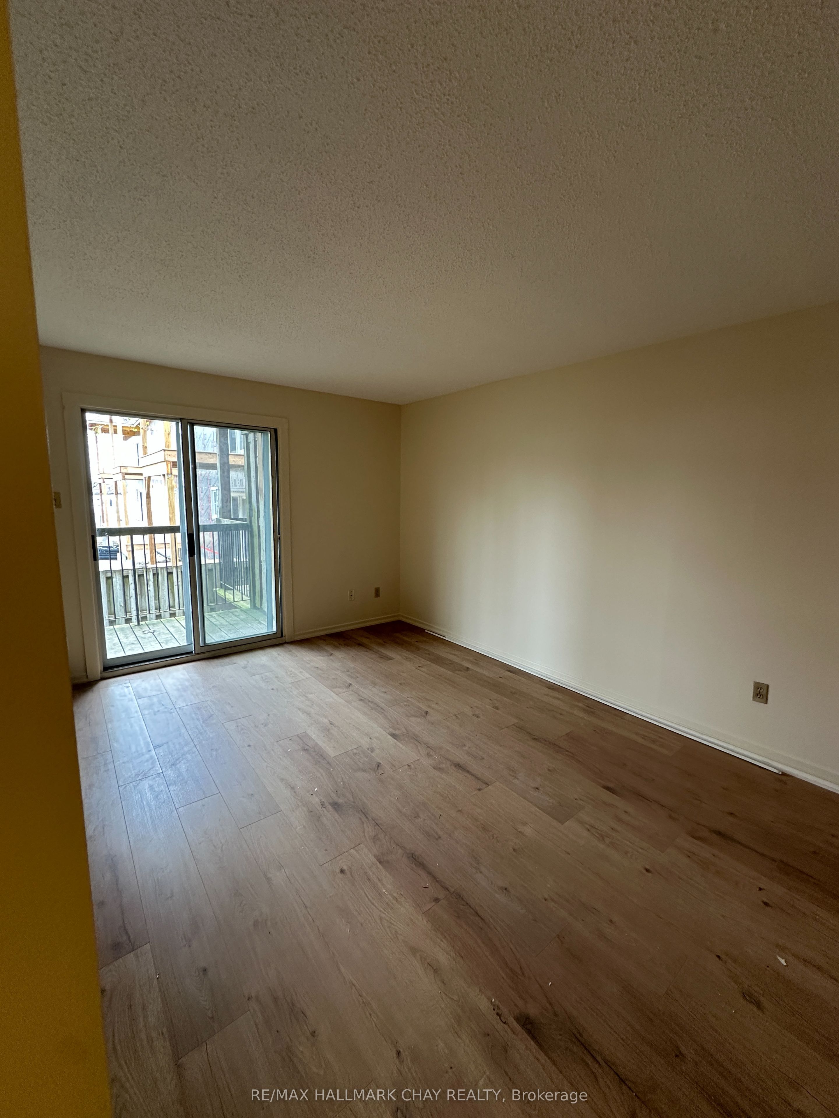 80 Grove Street E 103 Property Photo 4