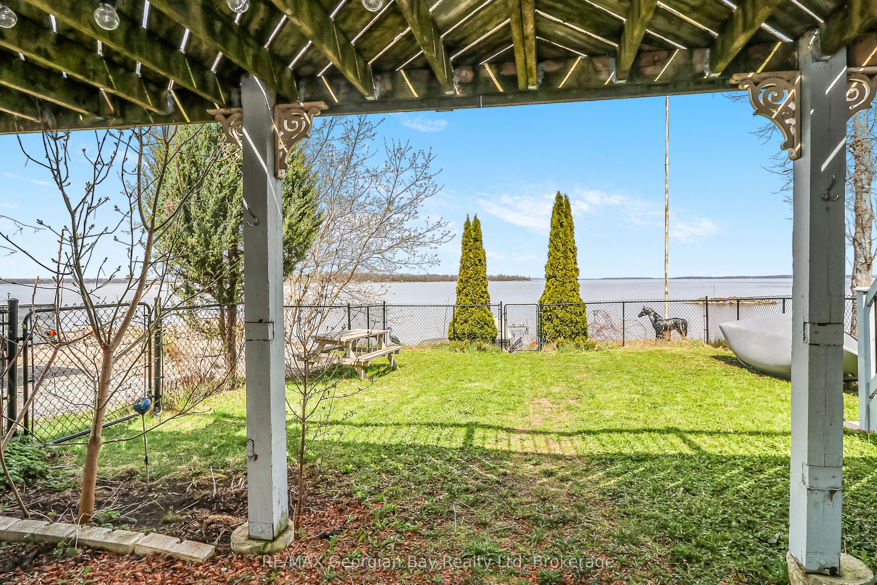 12 Robins Point Road Property Photo 34