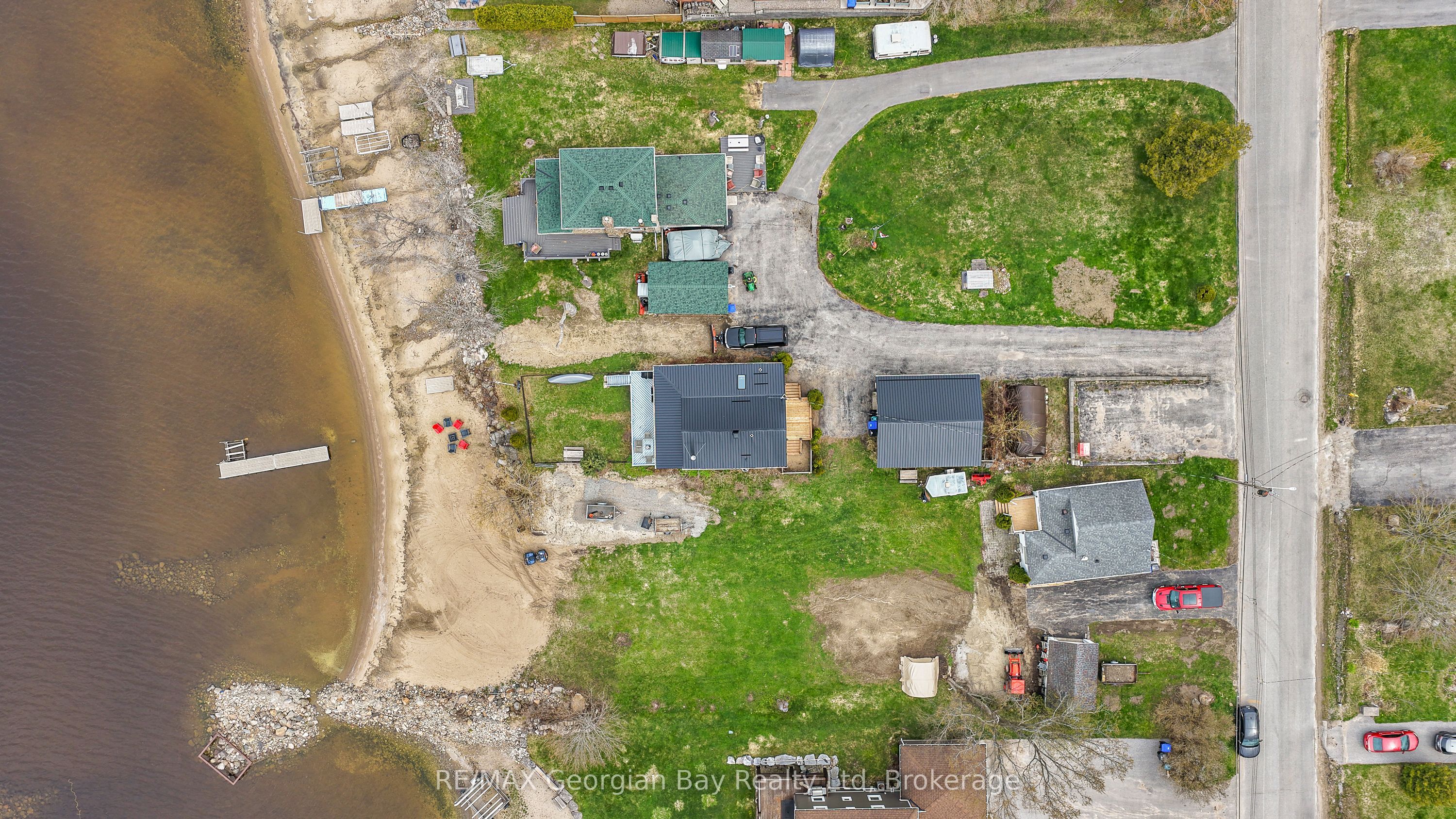 12 Robins Point Road Property Photo 40