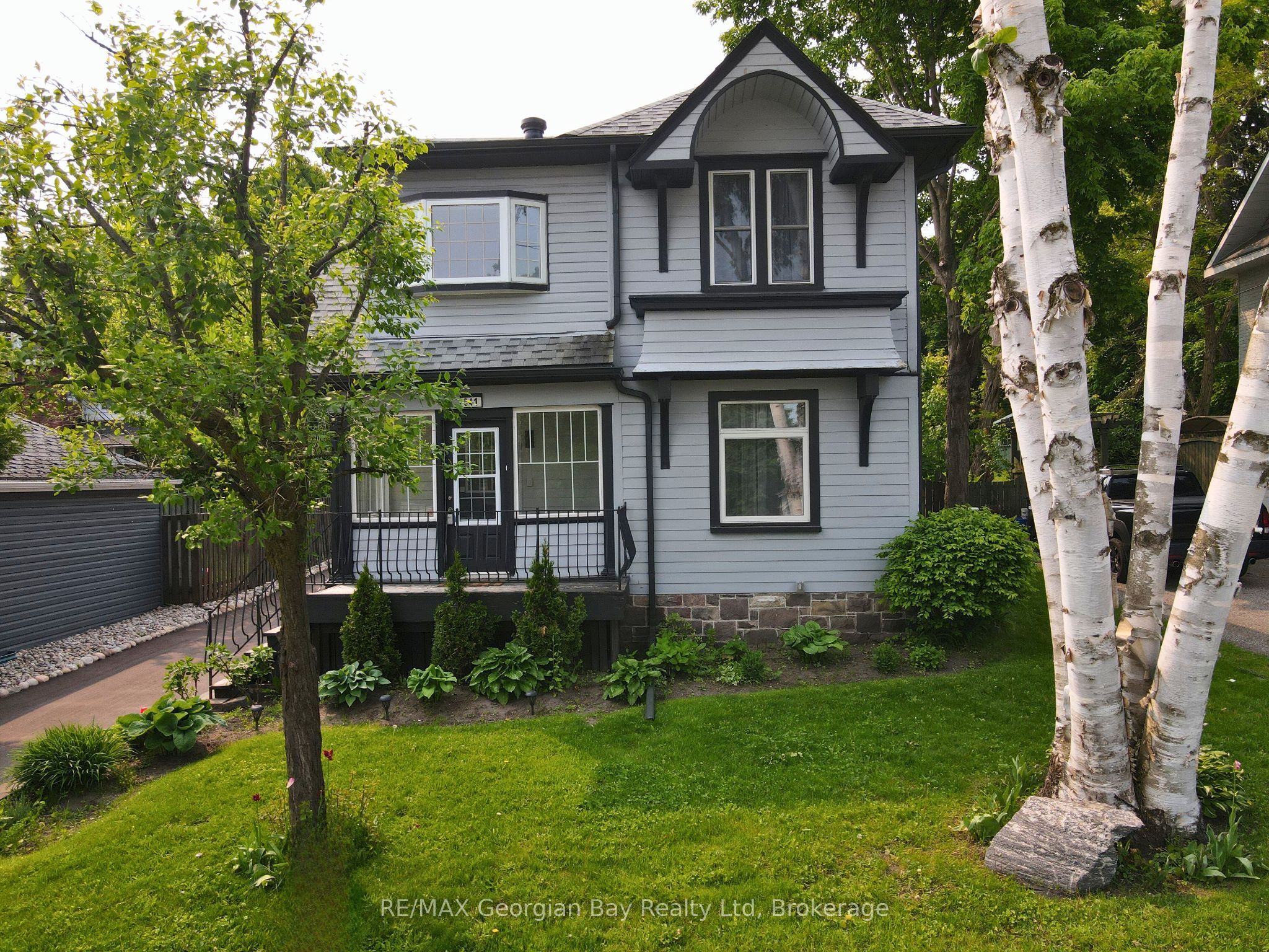 641 Bay Street Property Photo 31