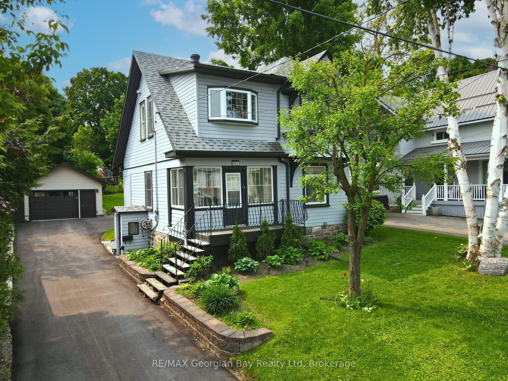 641 Bay Street Property Photo 32
