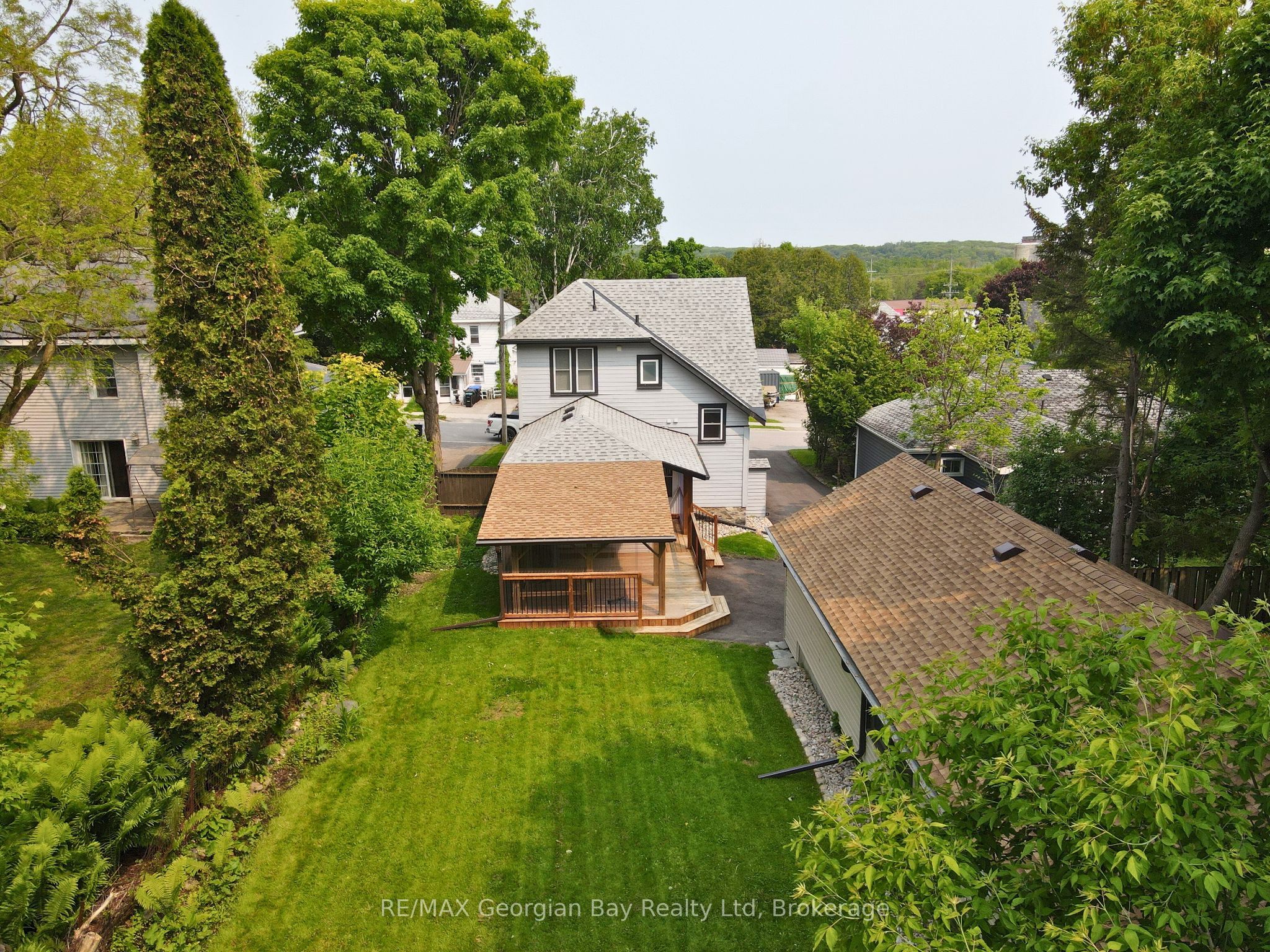 641 Bay Street Property Photo 33