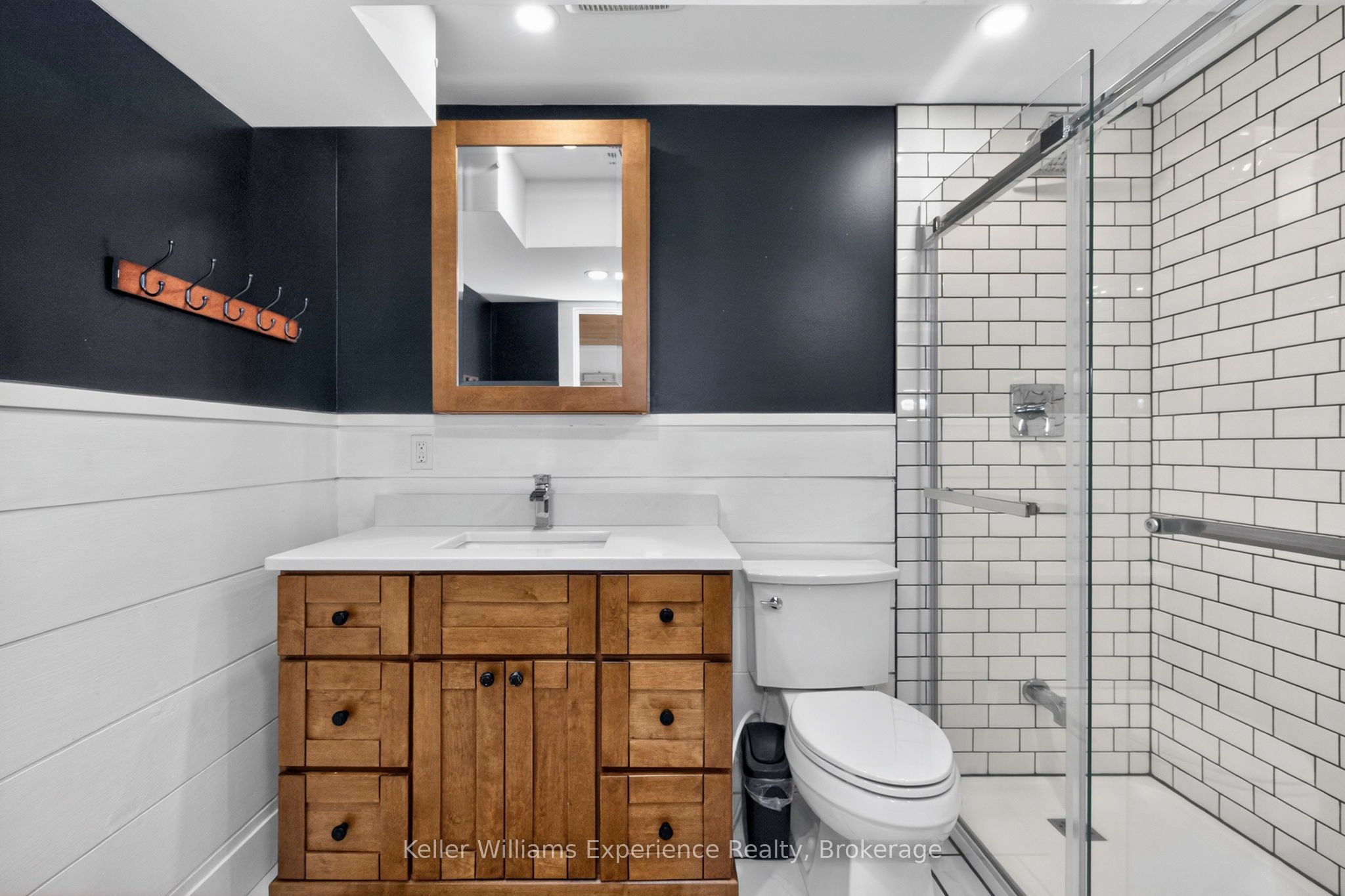 1005 Whitney Crescent Property Photo 20