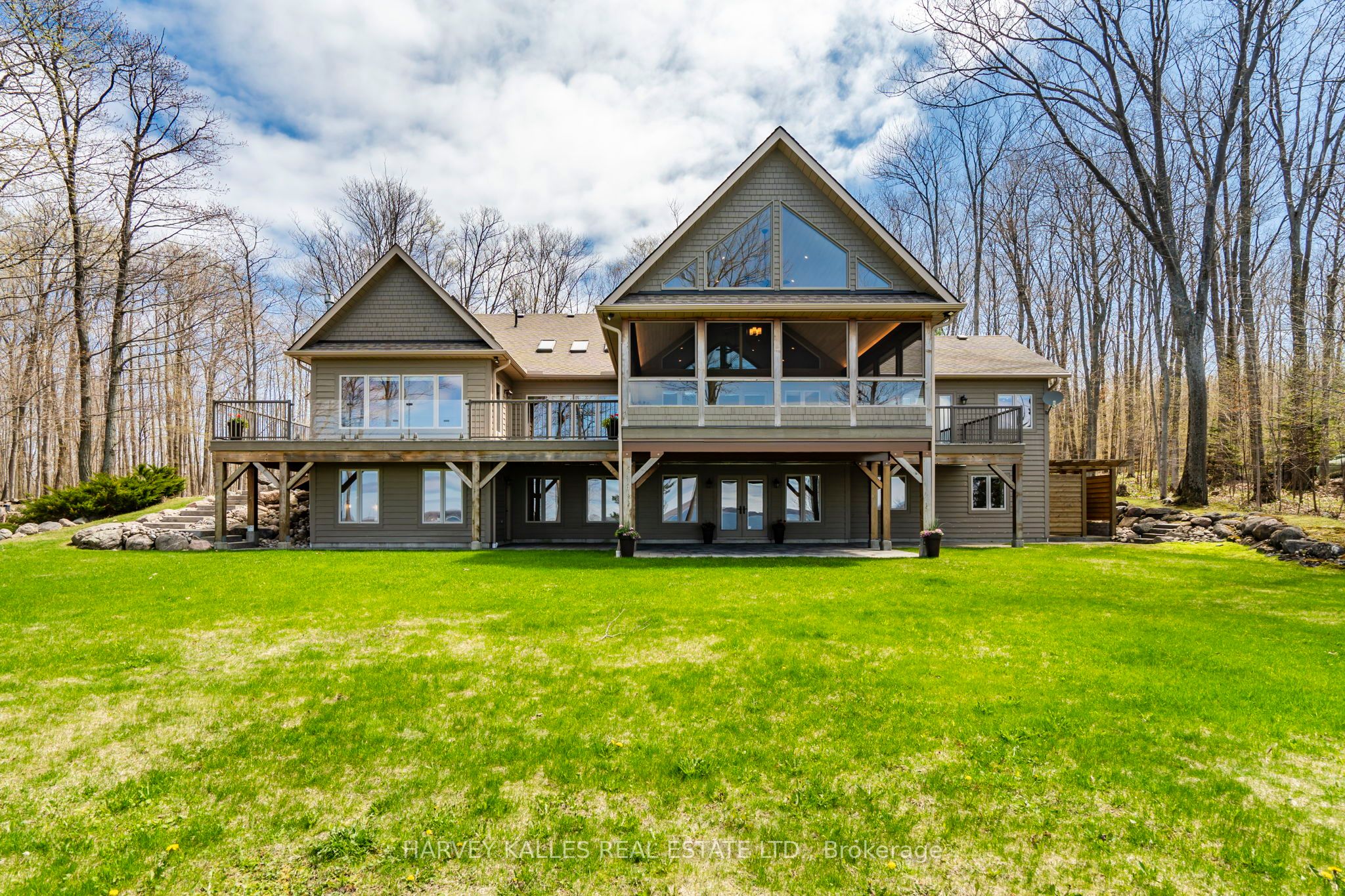 20 Nippissing Ridge Road Property Photo 3