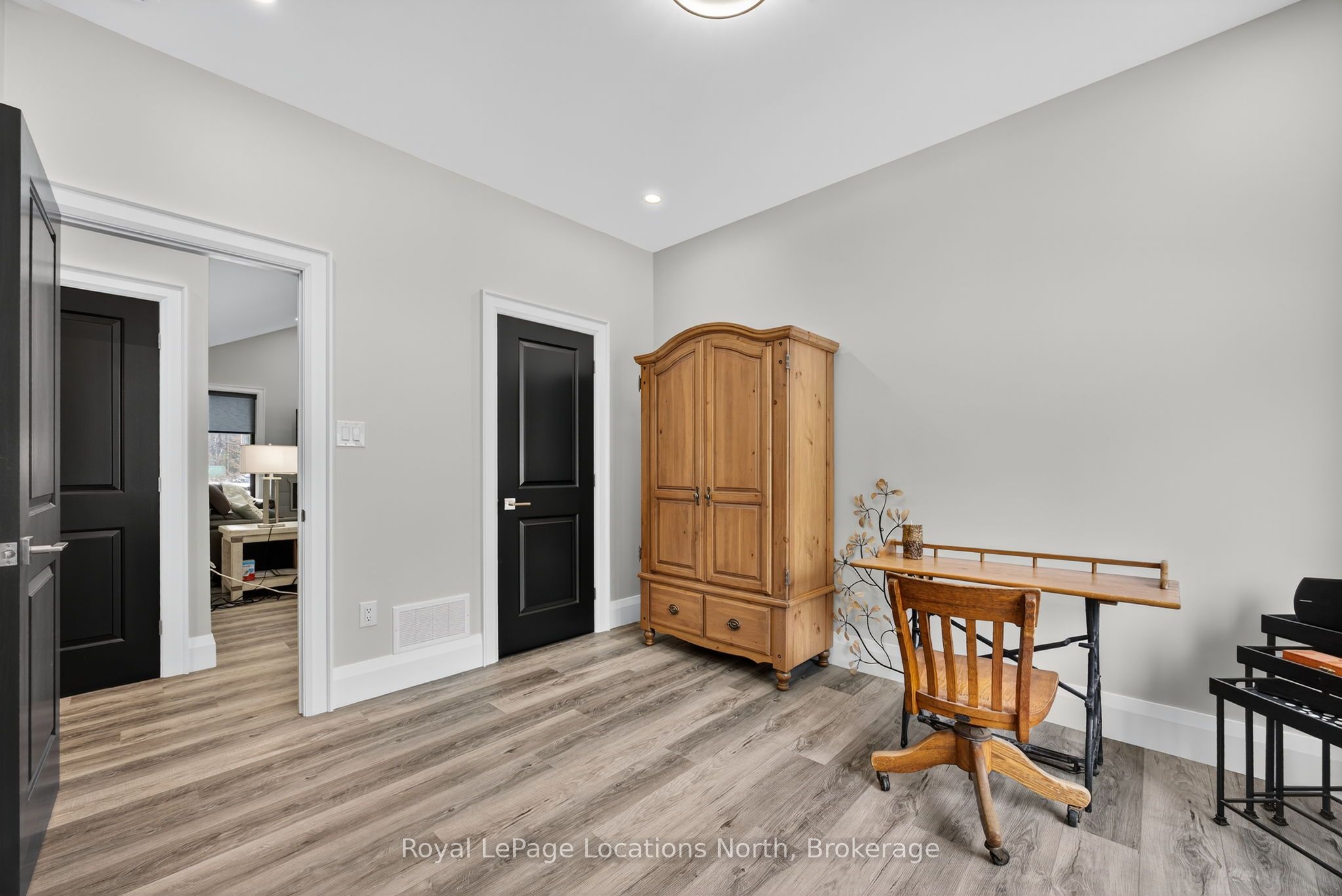 3511 Rainbow Valley Road W Property Photo 19