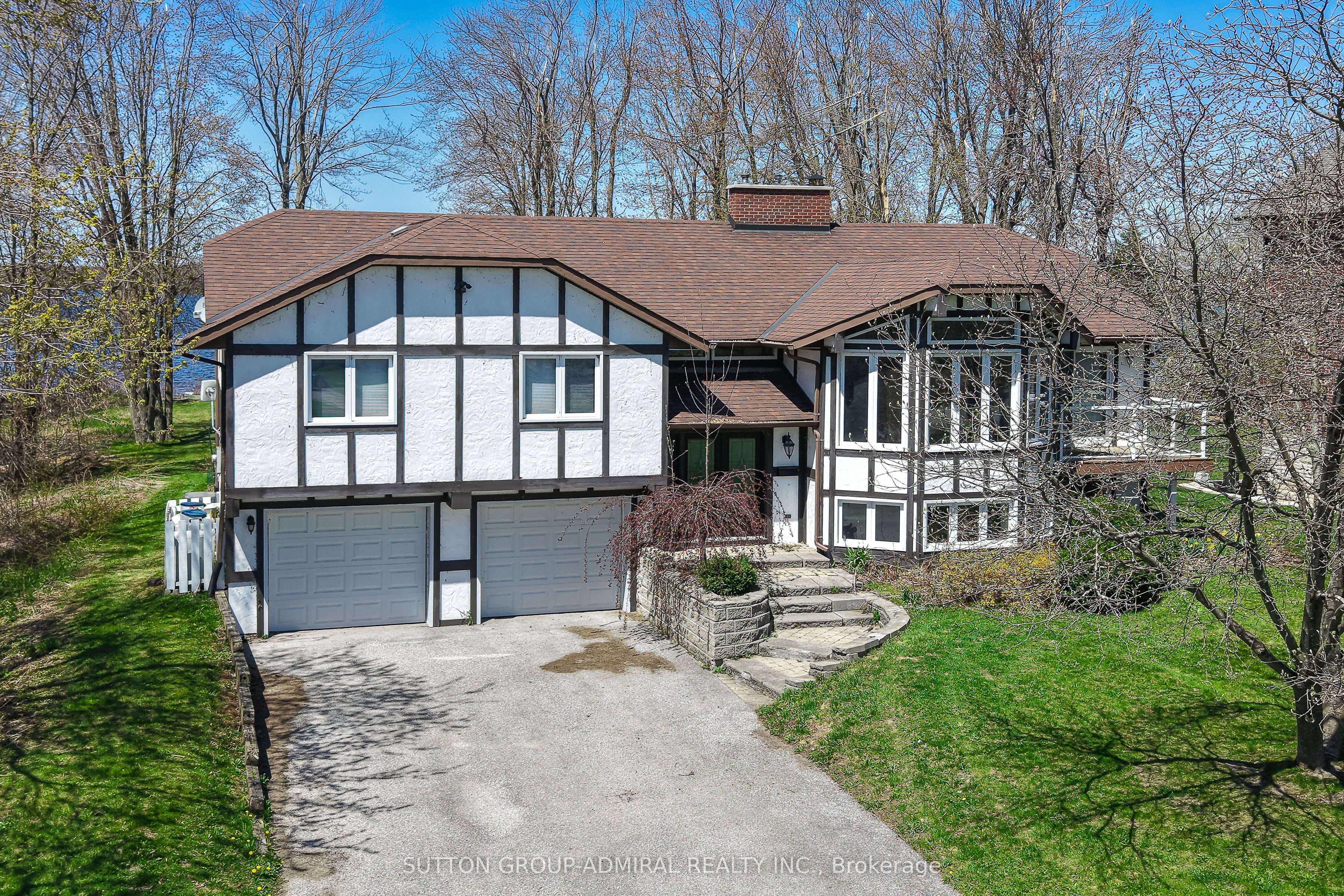 182 Bayshore Drive Property Photo 3
