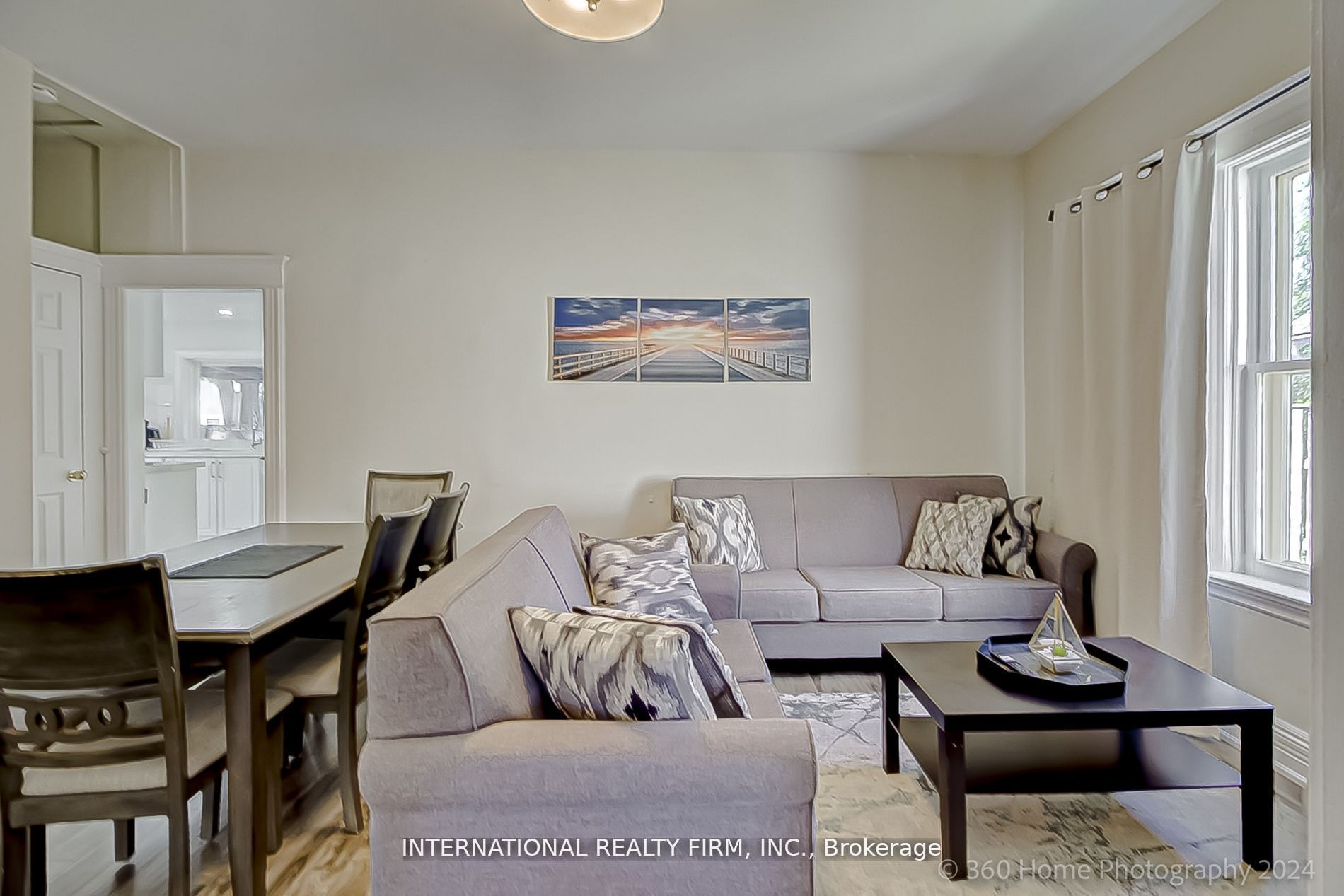 304 Innisfil Street Property Photo 6