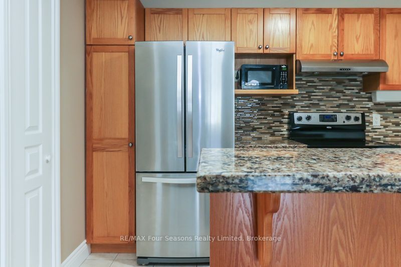 435 Walnut Street 101 Property Photo 8