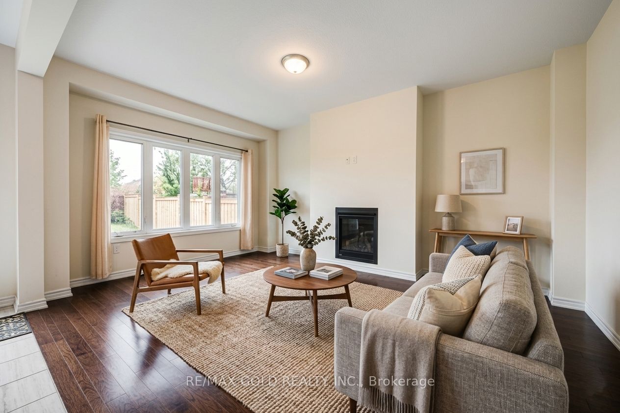 84 Atlantis Drive W Property Photo 1