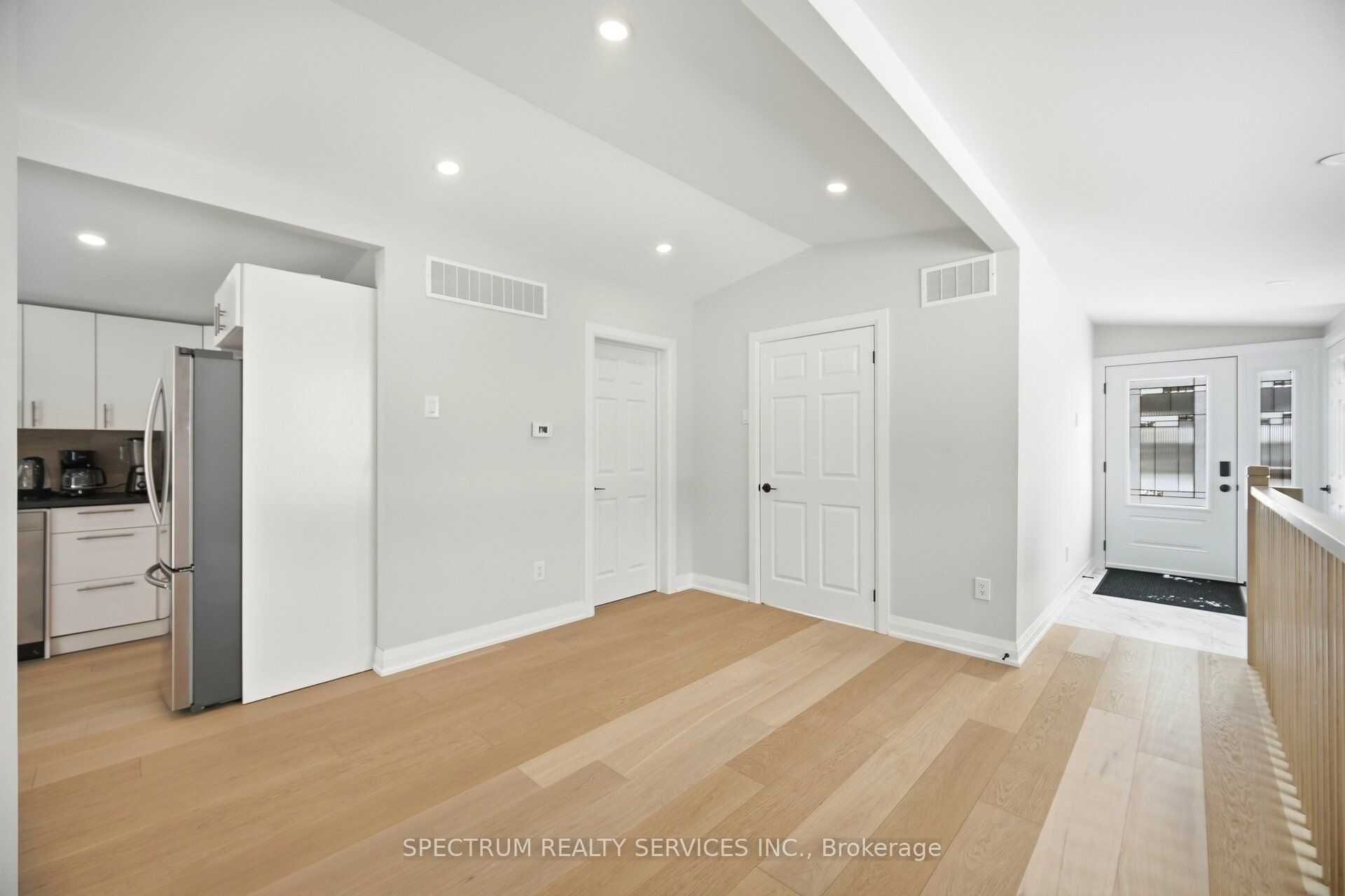 161 Antigua Drive Property Photo 8