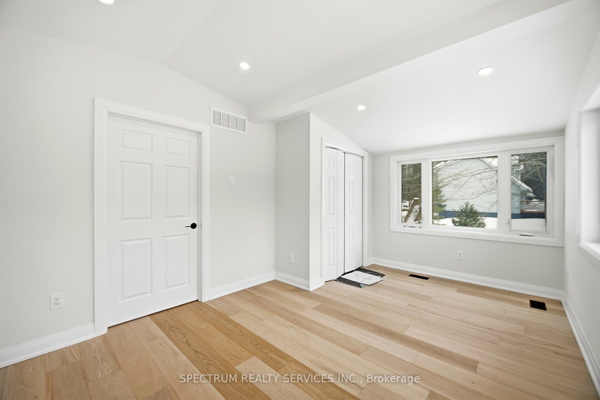 161 Antigua Drive Property Photo 18