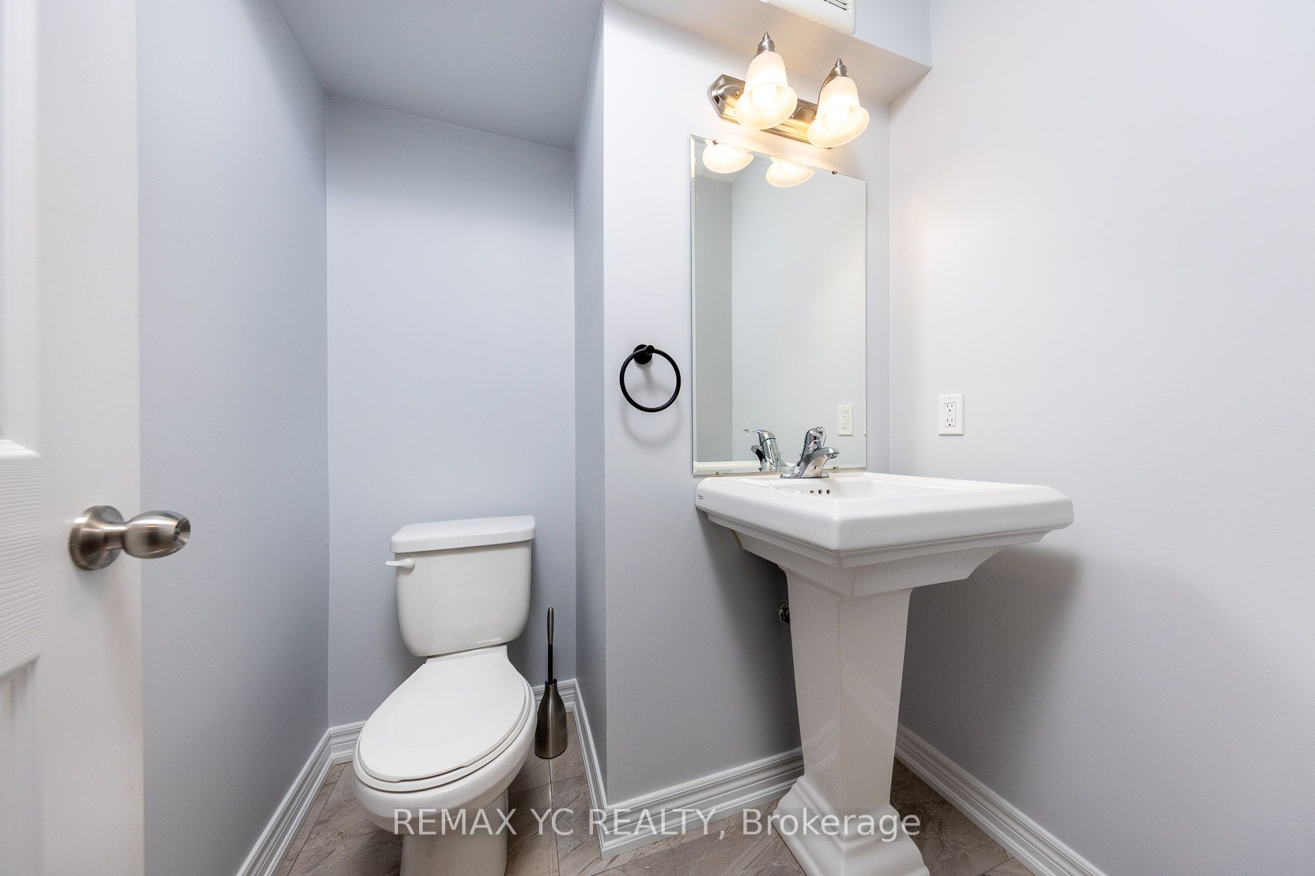 1 Leggott Avenue 2 Property Photo 7