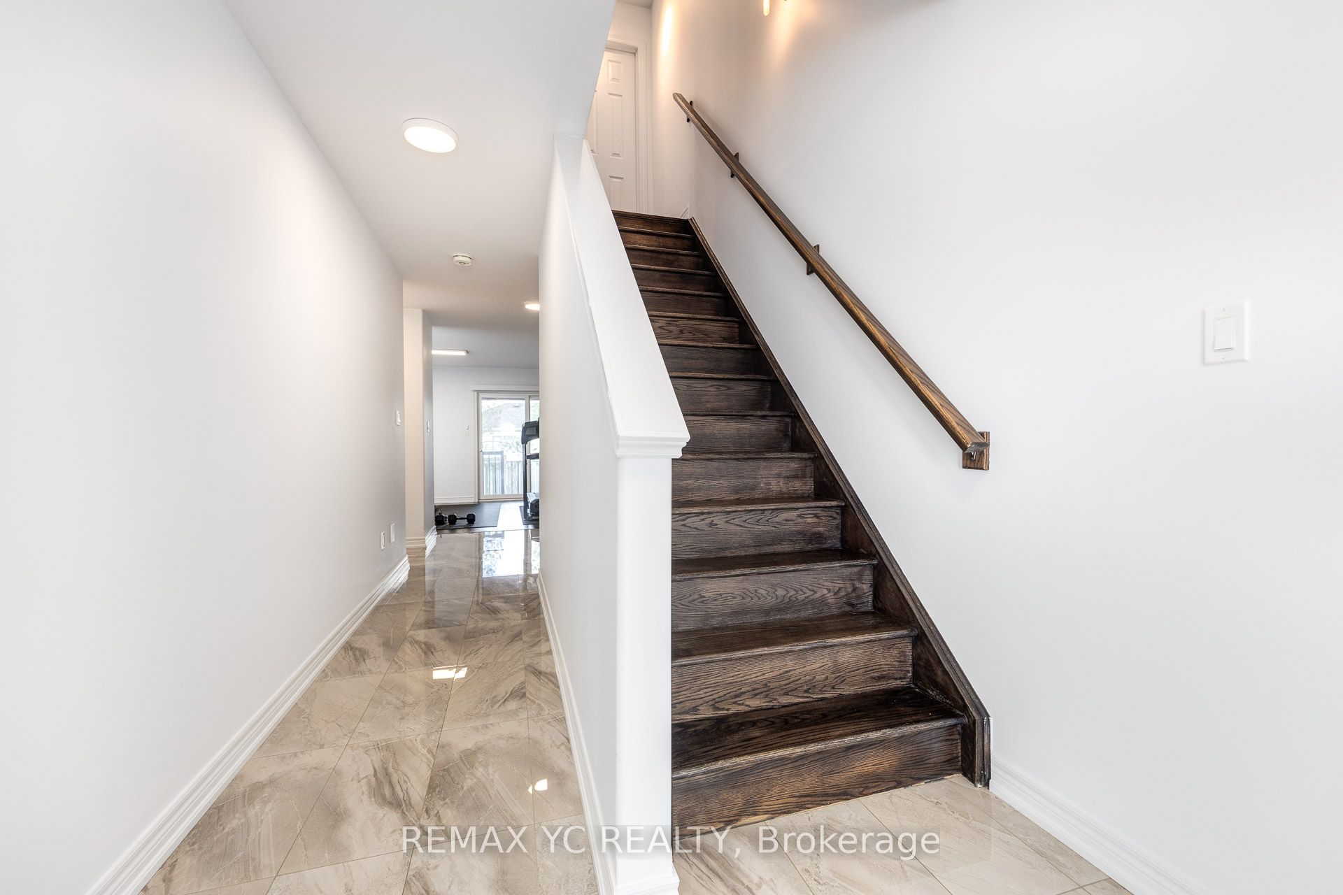 1 Leggott Avenue 2 Property Photo 8