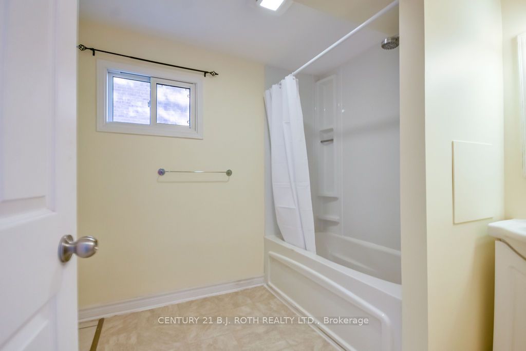 174 Barrie Road Property Photo 23