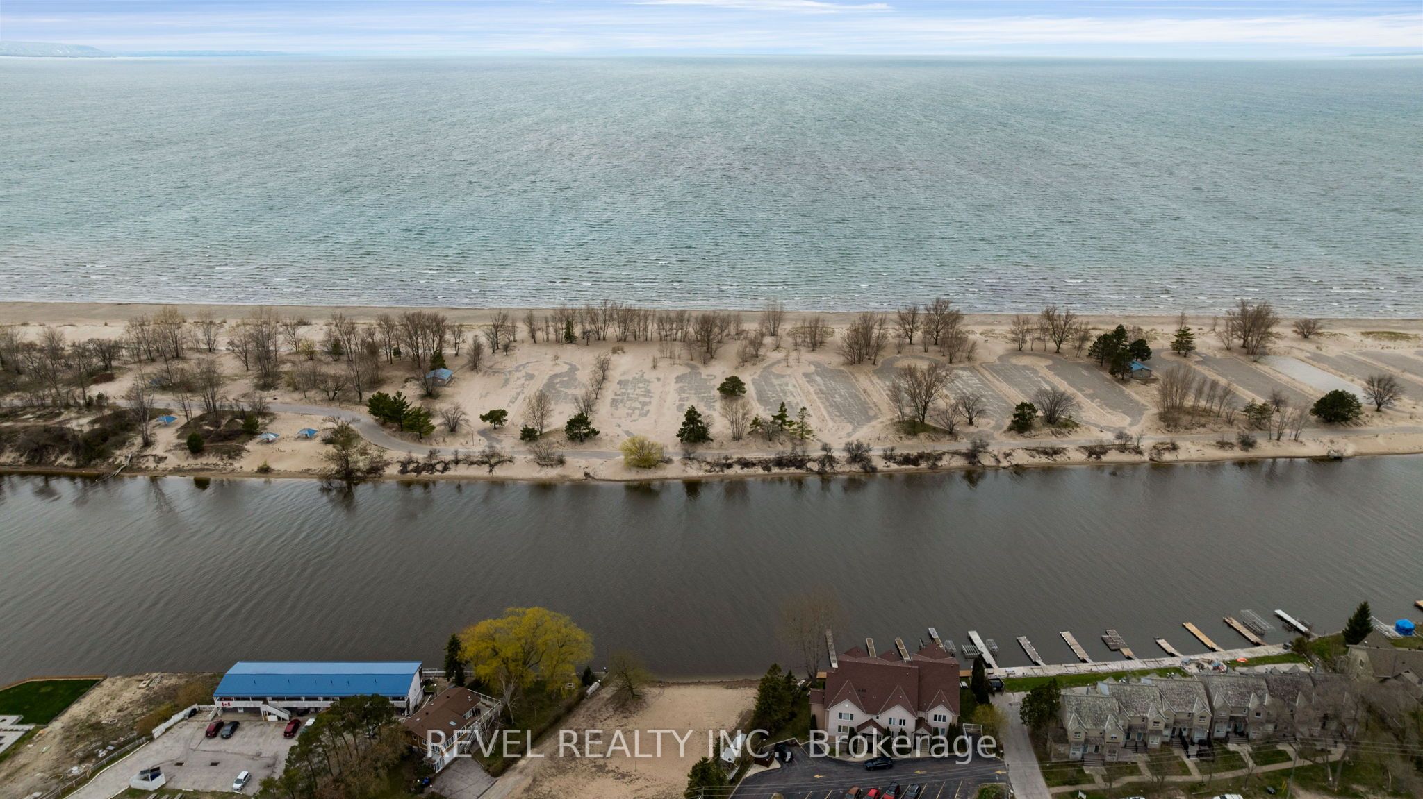 42 Sandy Coast Crescent Property Photo 40