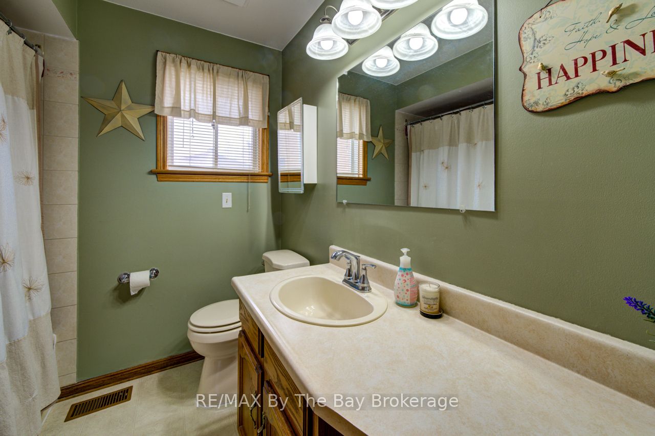 229 Datas Drive E Property Photo 21