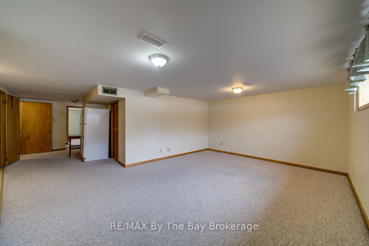 229 Datas Drive E Property Photo 27