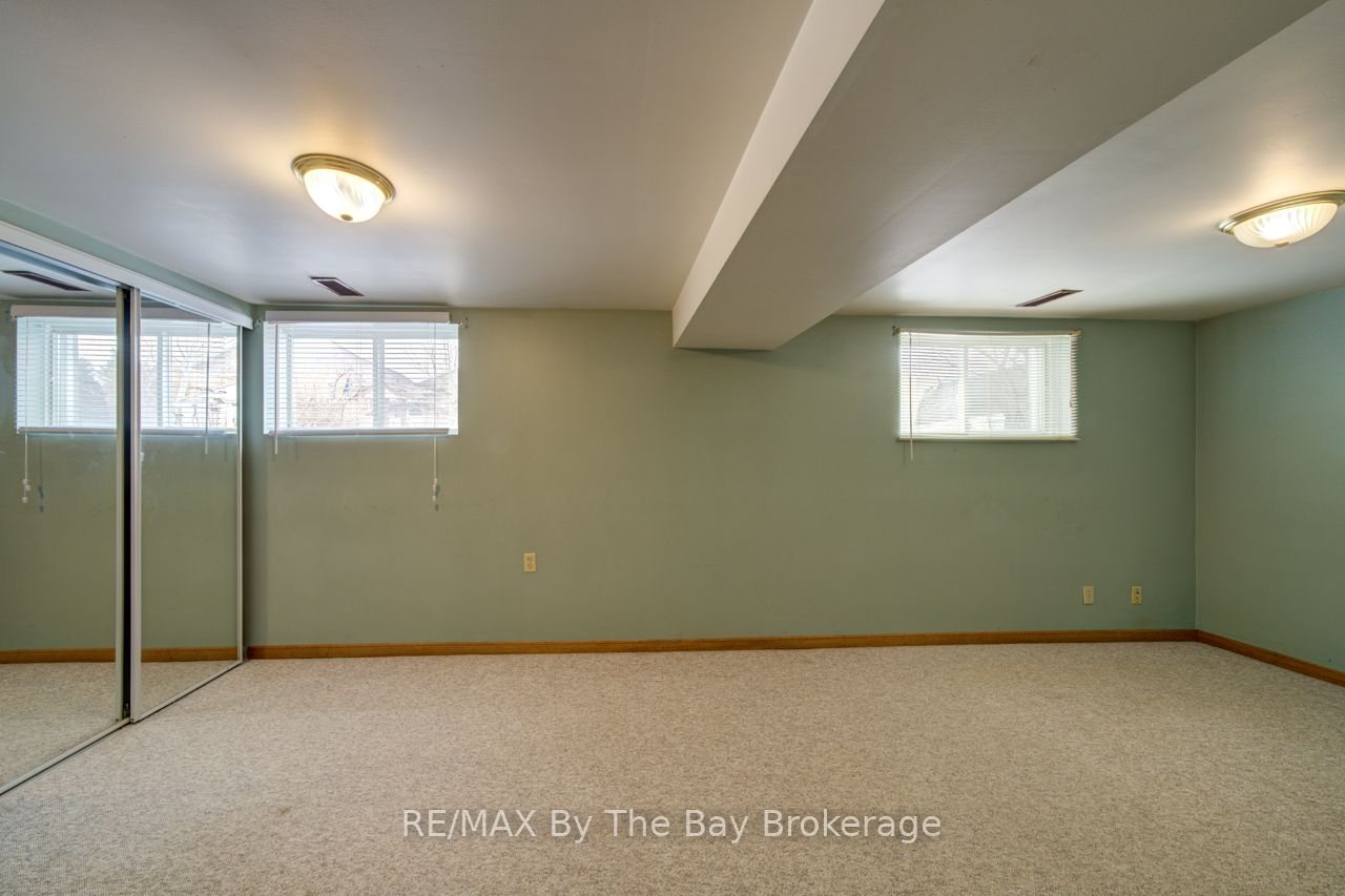 229 Datas Drive E Property Photo 30