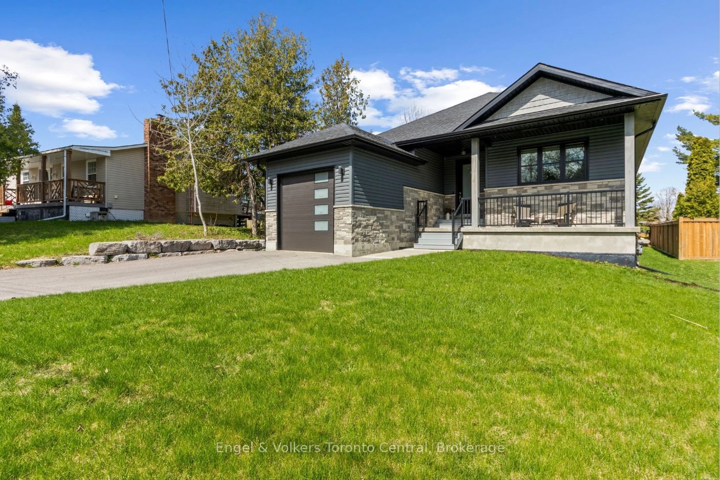 14 Thomas Street Property Photo 3