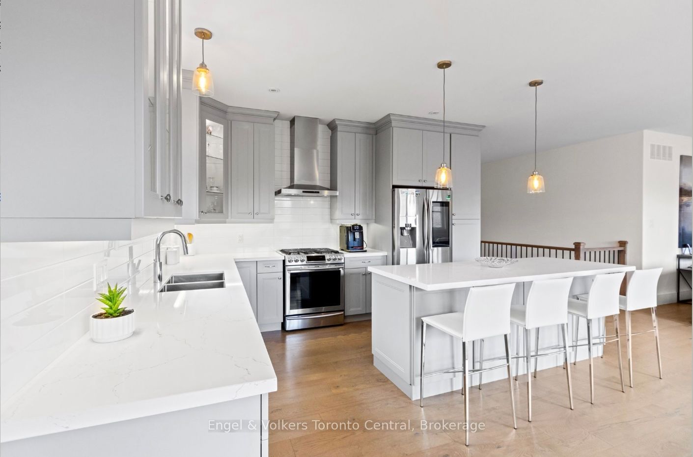 14 Thomas Street Property Photo 7