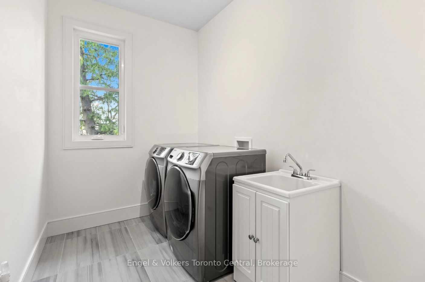 14 Thomas Street Property Photo 18