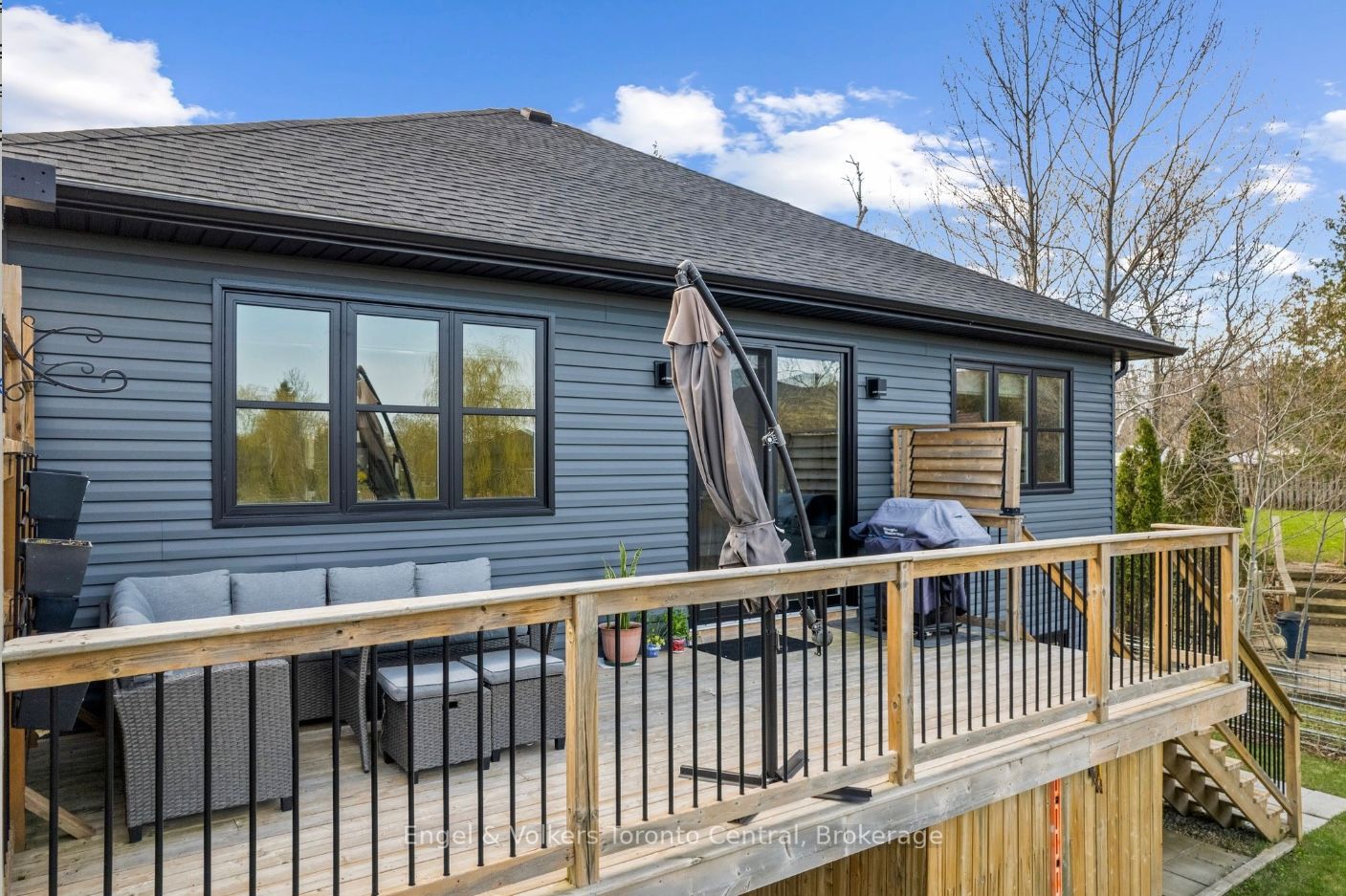 14 Thomas Street Property Photo 28