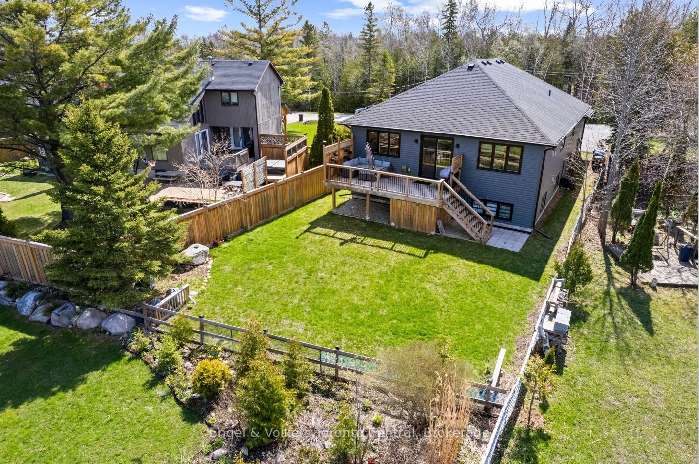 14 Thomas Street Property Photo 29