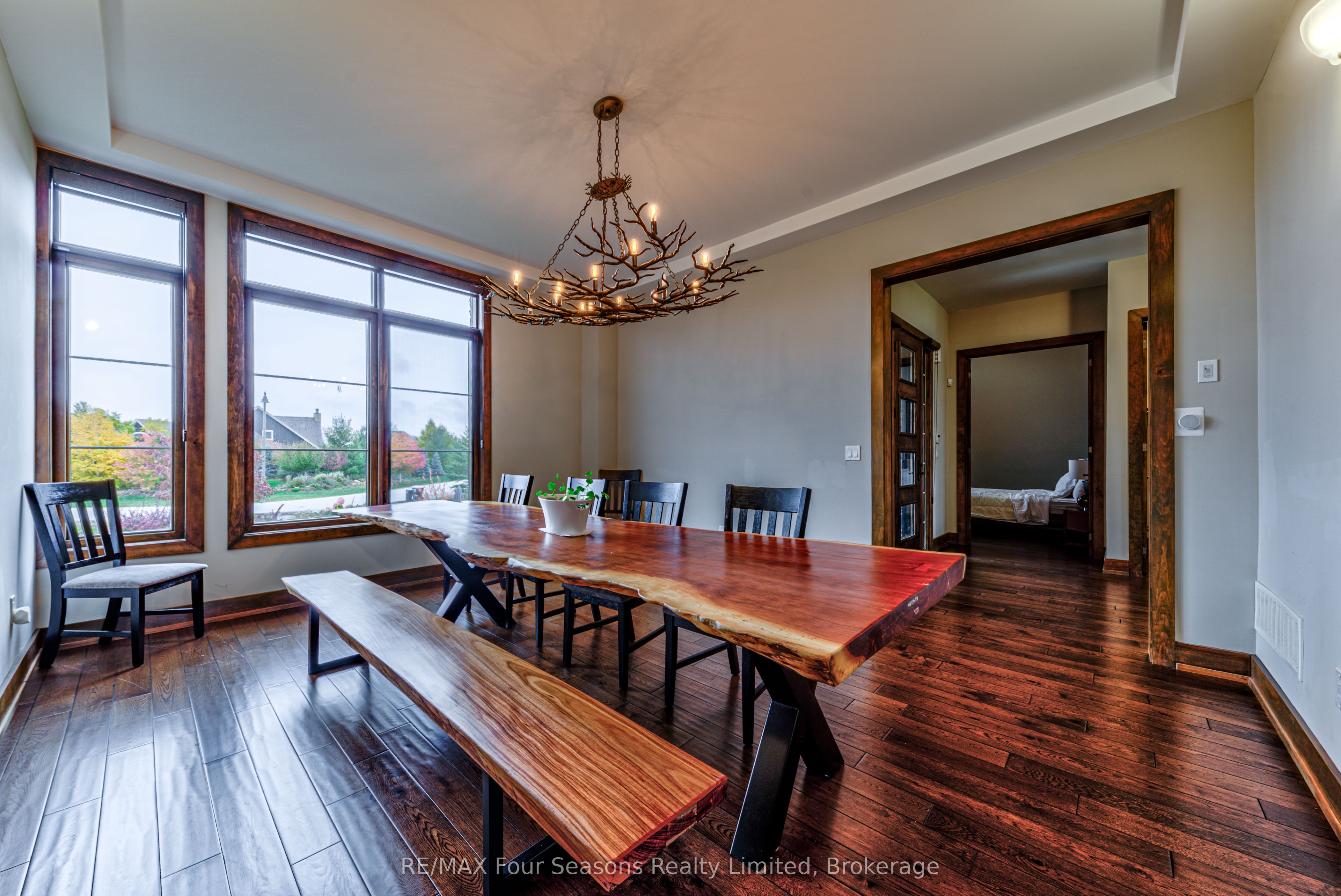 9 Windrose Valley Boulevard Property Photo 19